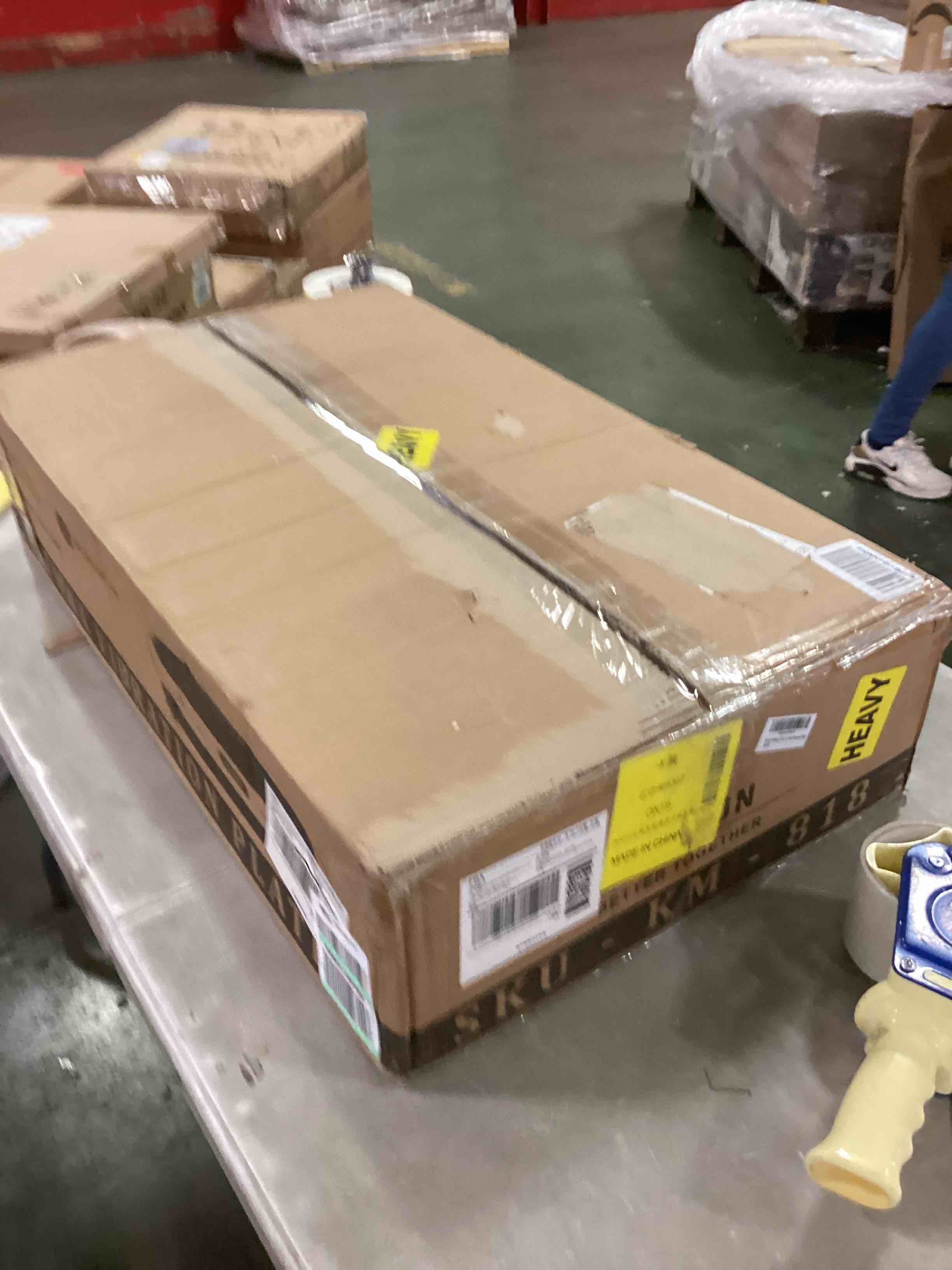 https://s3.amazonaws.com/lotting-images-prod/bidfta/ORG6007883_1710870619551.jpeg
