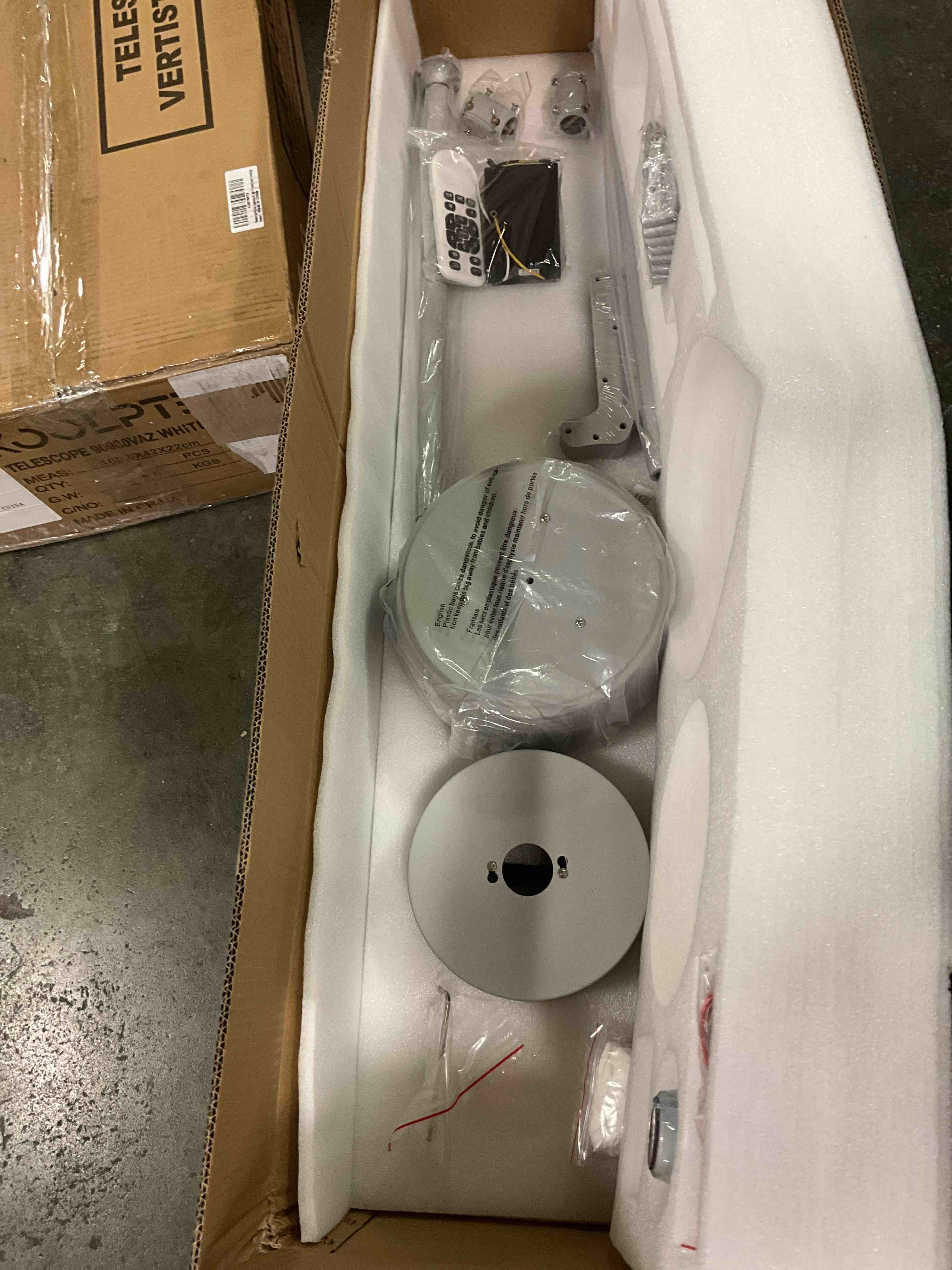 https://s3.amazonaws.com/lotting-images-prod/bidfta/ORG6007893_1710946292131.jpeg