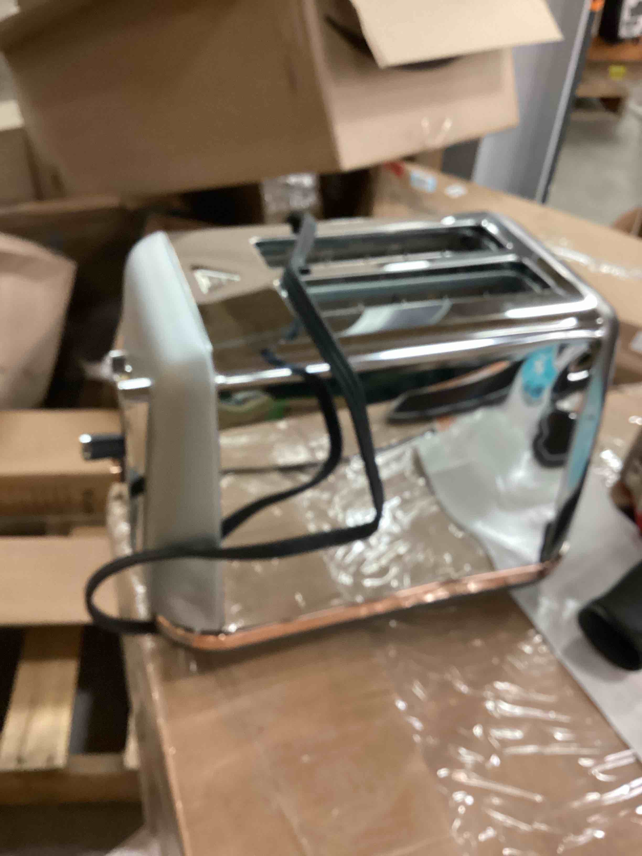 Oster 2097682 2 Slice Toaster Metropolitan Collection with Rose Gold