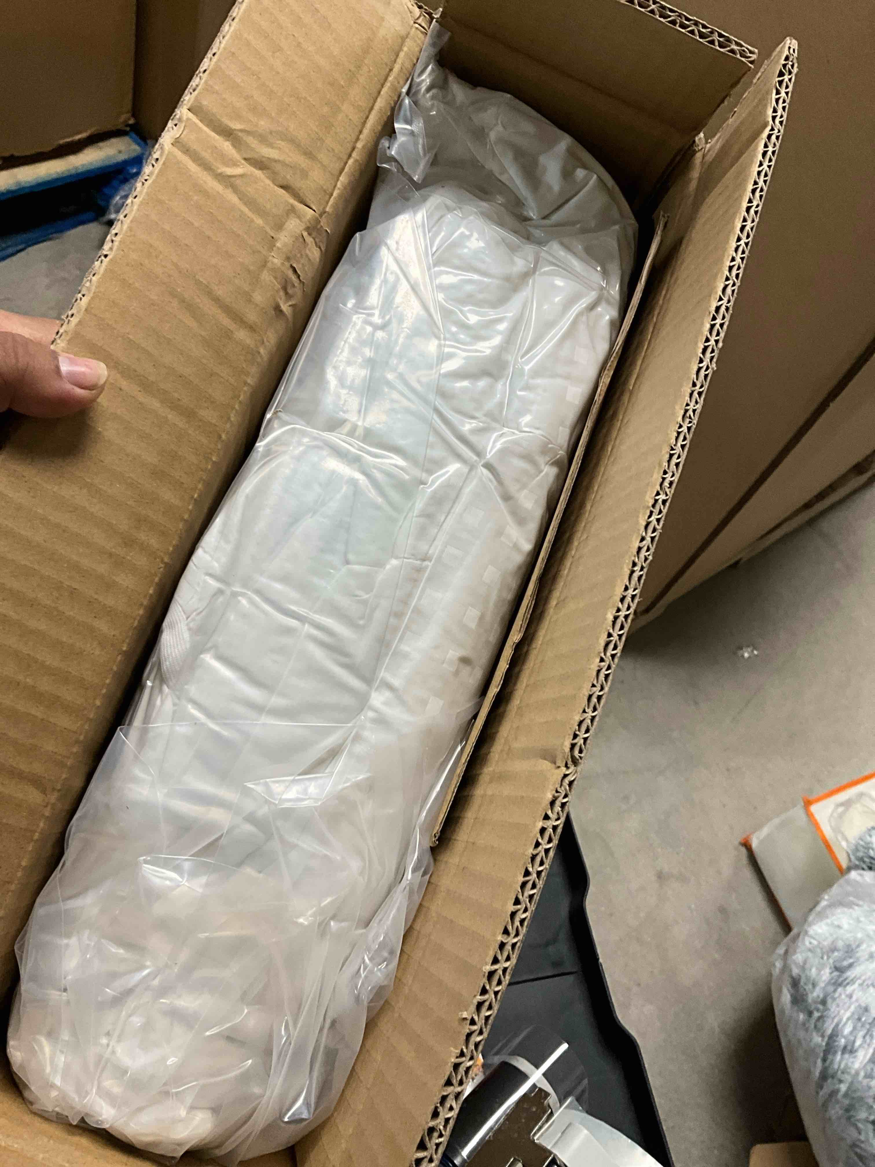 https://s3.amazonaws.com/lotting-images-prod/bidfta/ORG6012616_1725483417088.jpeg