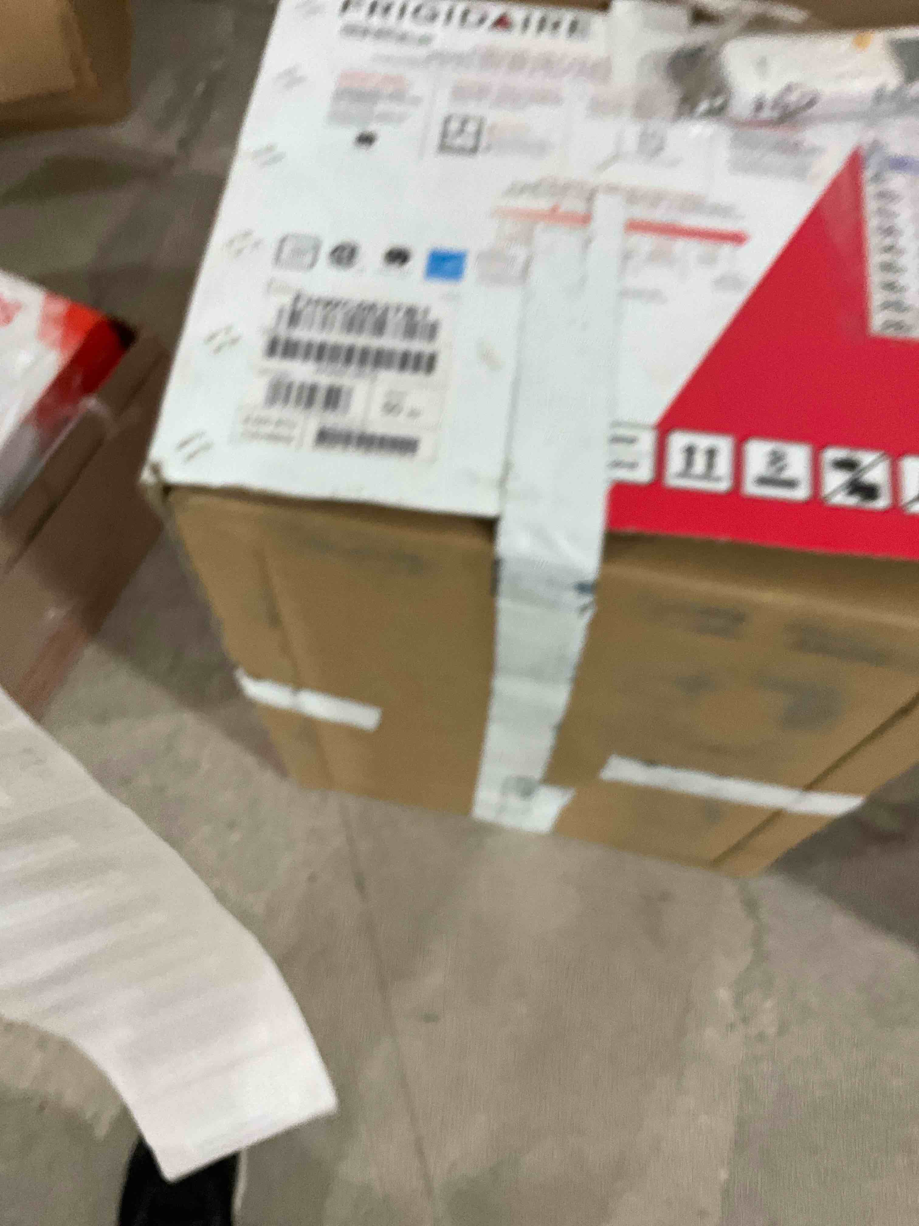 https://s3.amazonaws.com/lotting-images-prod/bidfta/ORG6013239_1728409204080.jpeg