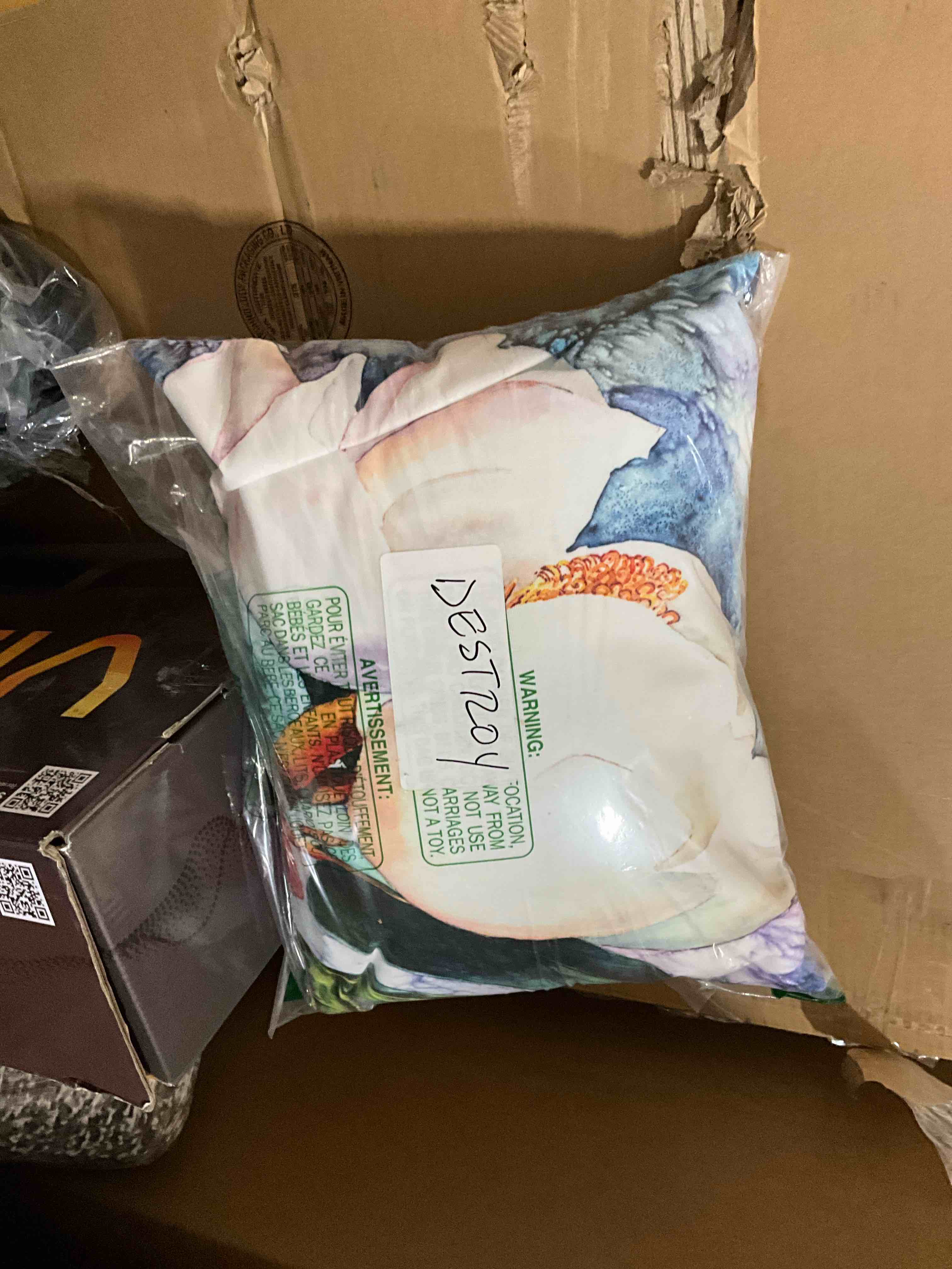 https://s3.amazonaws.com/lotting-images-prod/bidfta/ORG6013274_1728480978371.jpeg