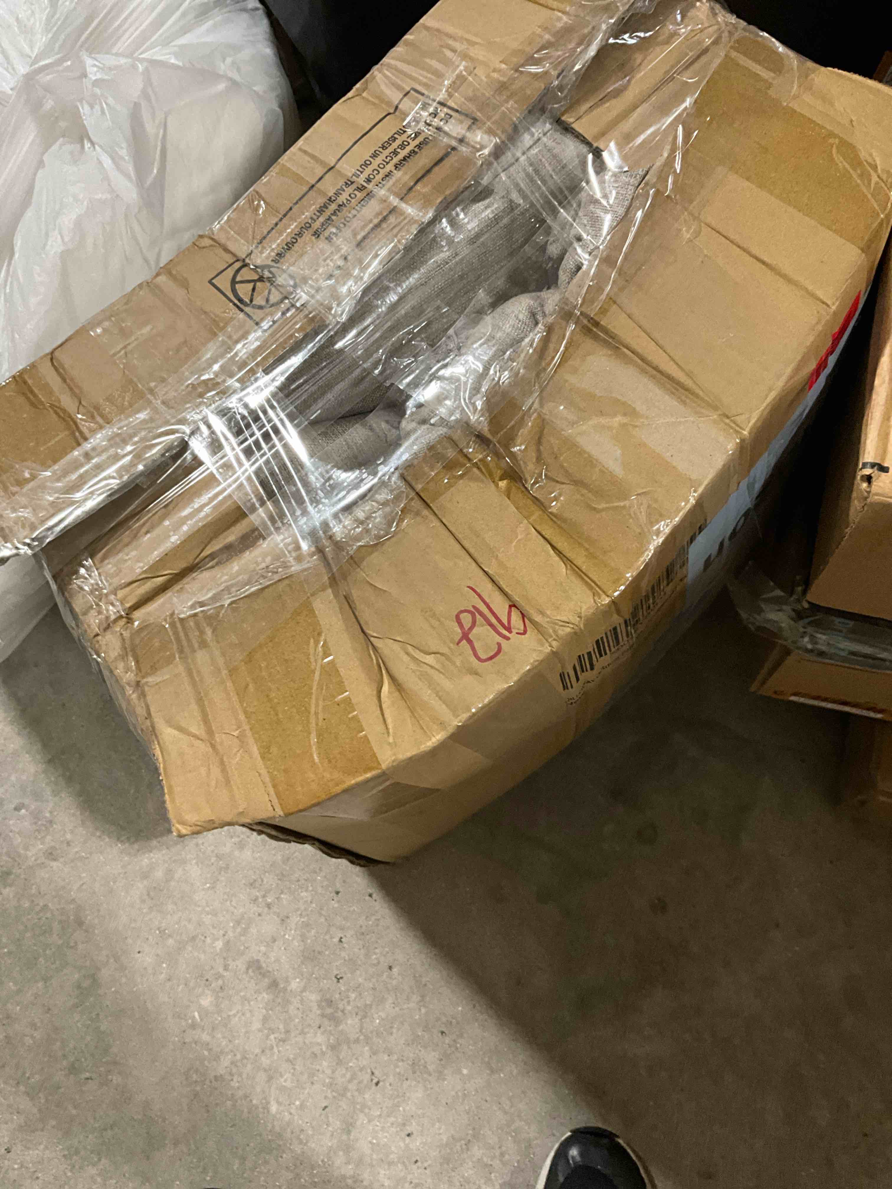 https://s3.amazonaws.com/lotting-images-prod/bidfta/ORG6013283_1728484368864.jpeg