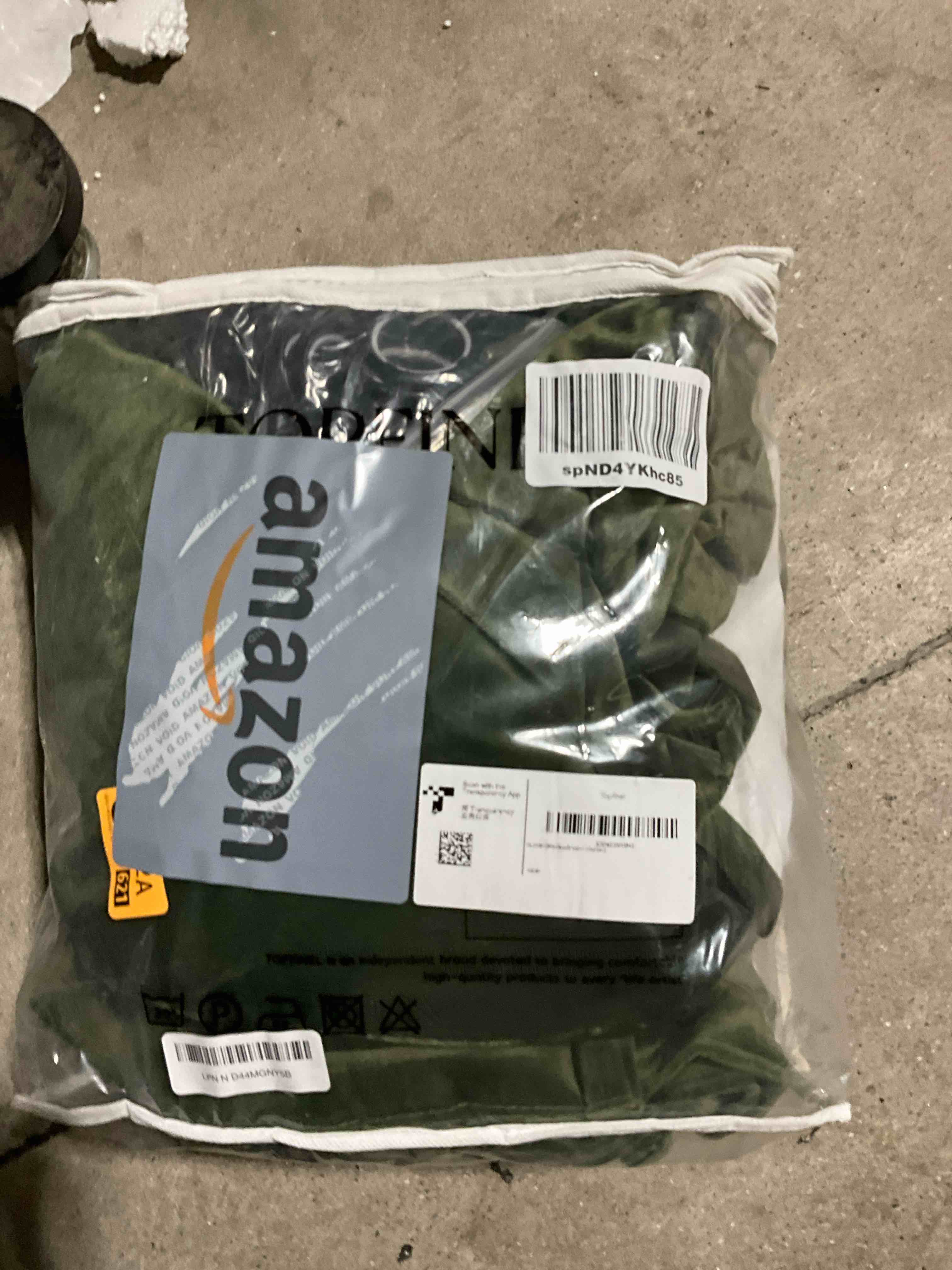 https://s3.amazonaws.com/lotting-images-prod/bidfta/ORG6013317_1728497075522.jpeg