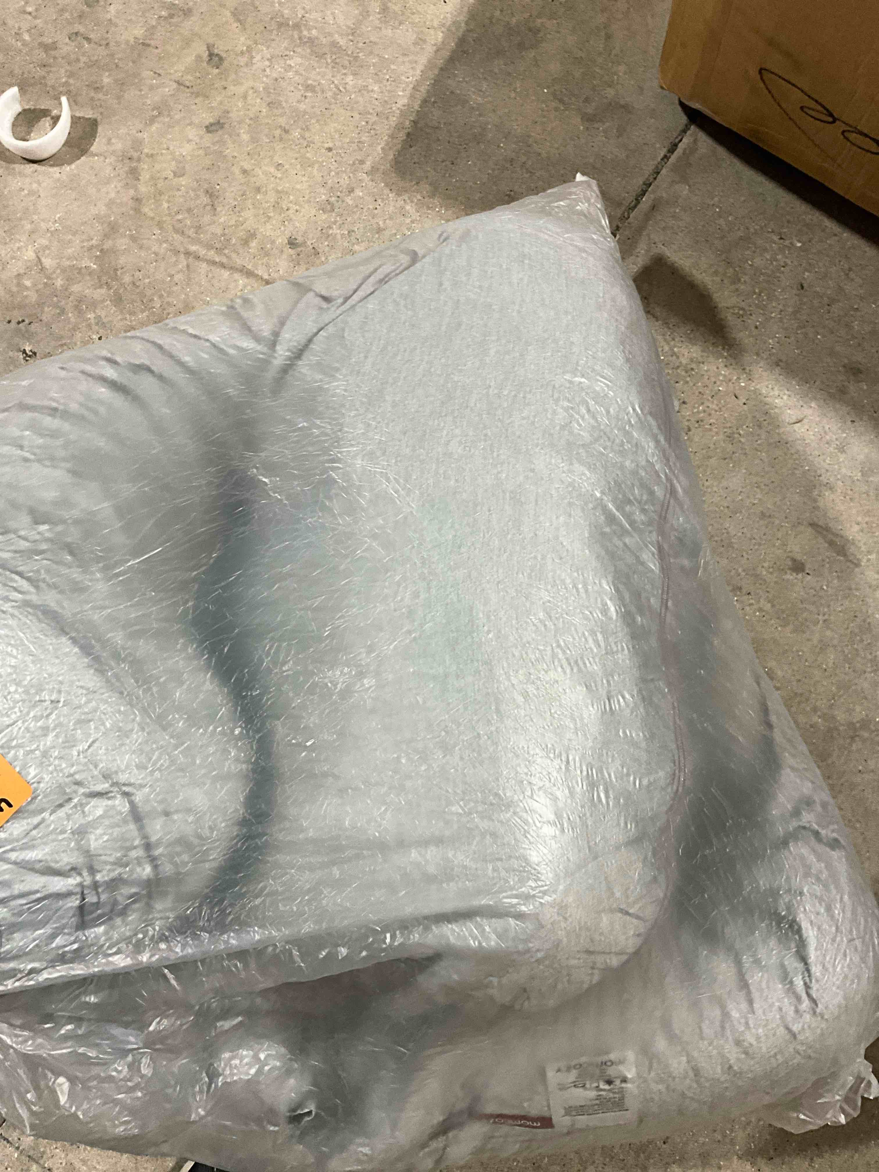 https://s3.amazonaws.com/lotting-images-prod/bidfta/ORG6013326_1728503364418.jpeg