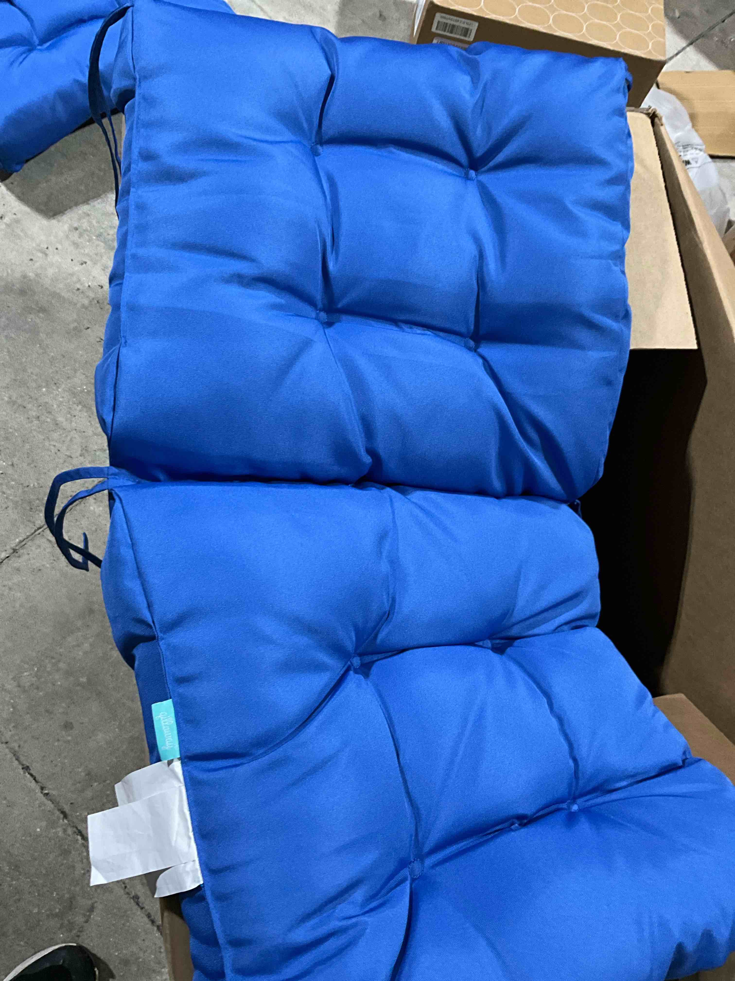 https://s3.amazonaws.com/lotting-images-prod/bidfta/ORG6013346_1728510591970.jpeg