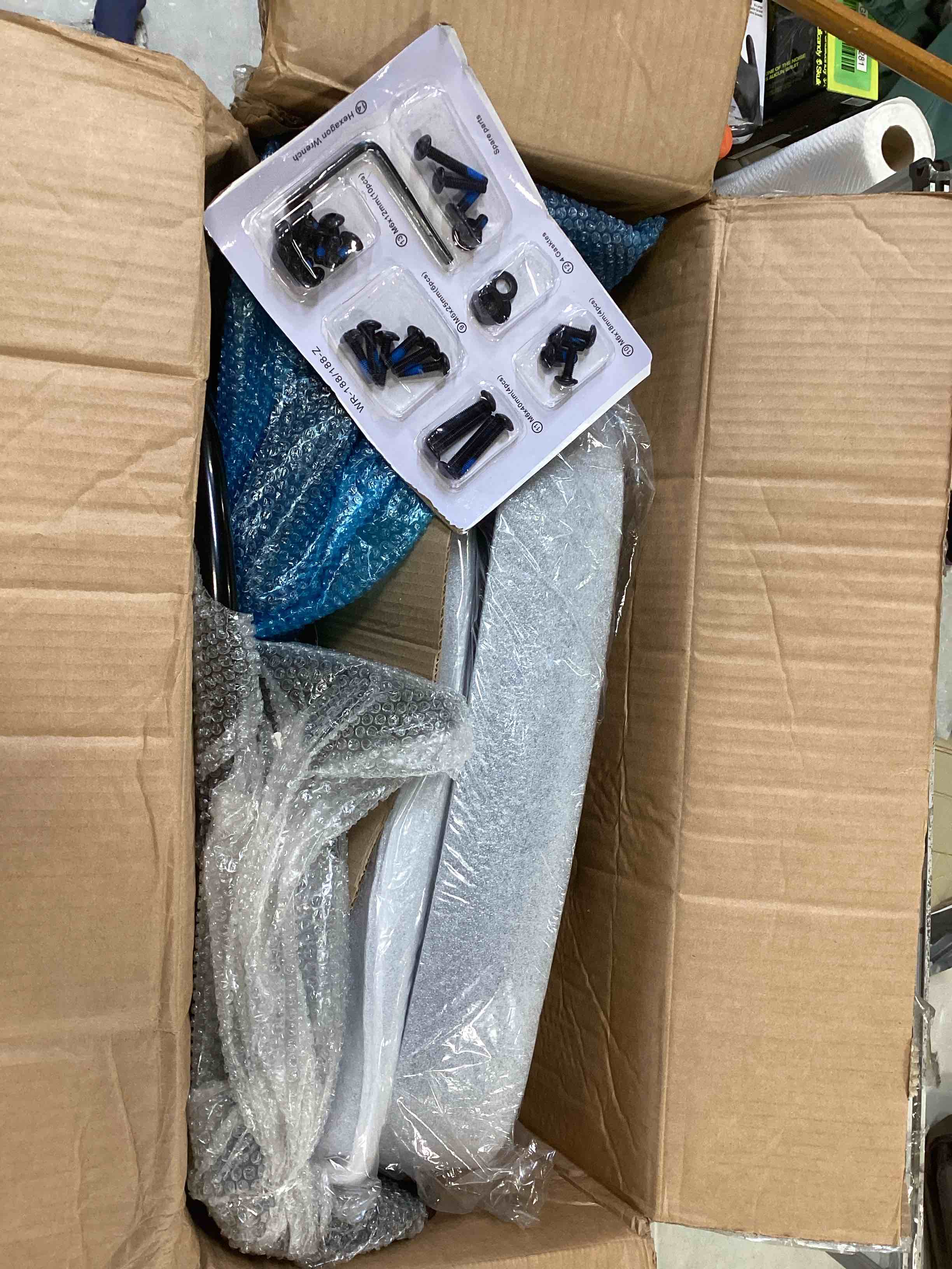 https://s3.amazonaws.com/lotting-images-prod/bidfta/ORG6021480_1710353774916.jpeg