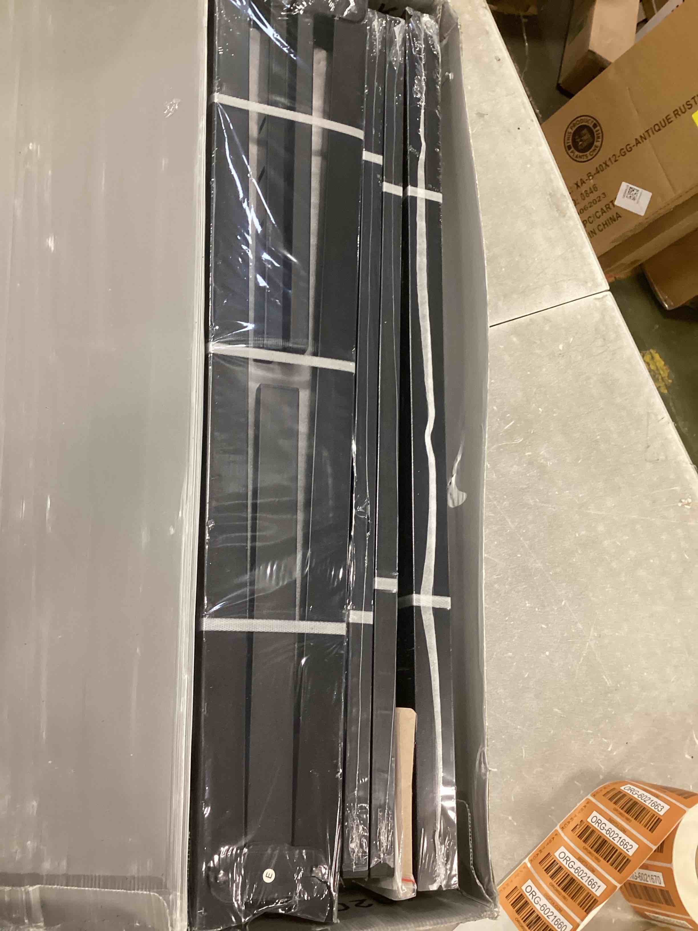 https://s3.amazonaws.com/lotting-images-prod/bidfta/ORG6021657_1710441575550.jpeg