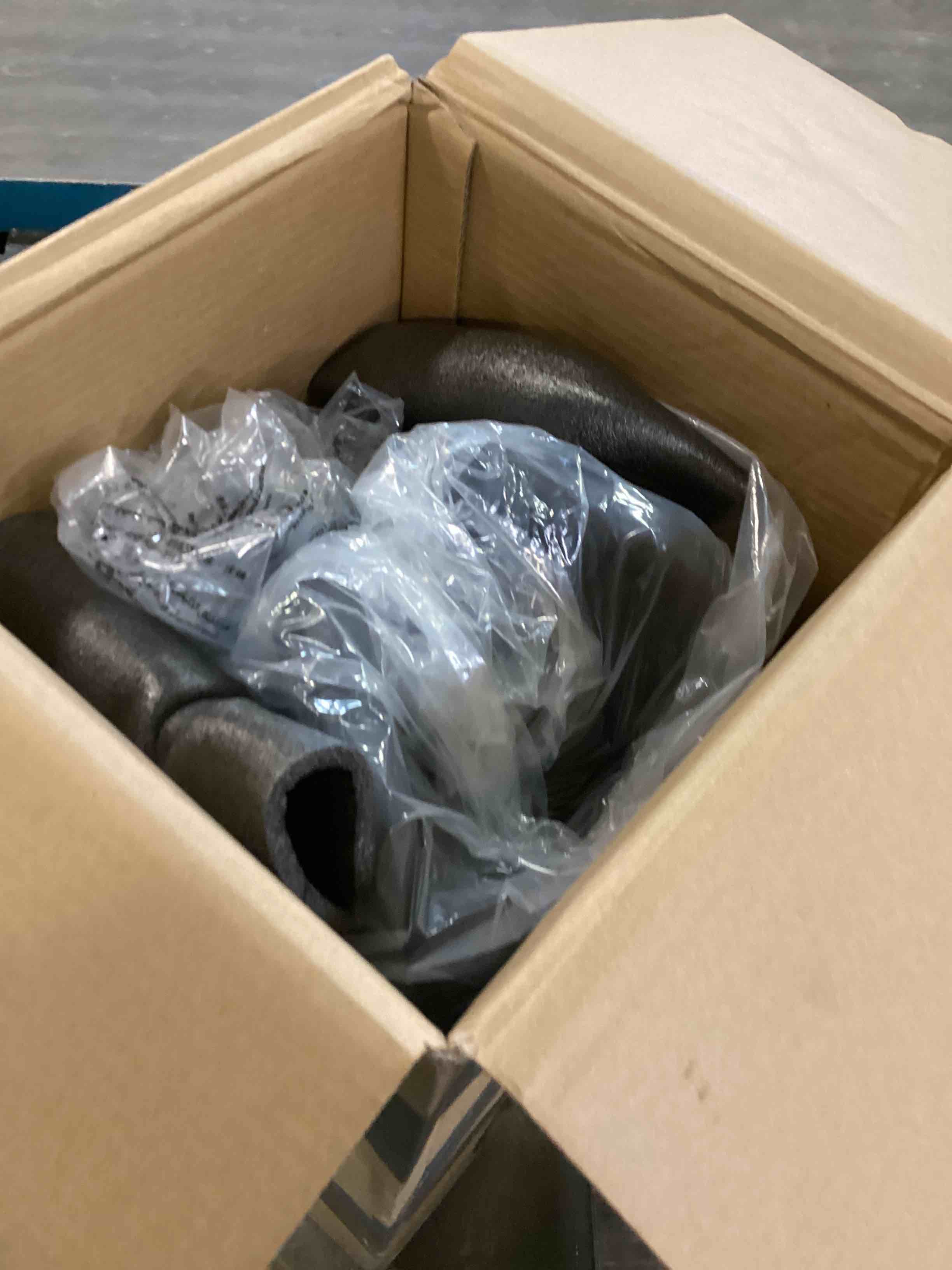 https://s3.amazonaws.com/lotting-images-prod/bidfta/ORG6022152_1710861253280.jpeg