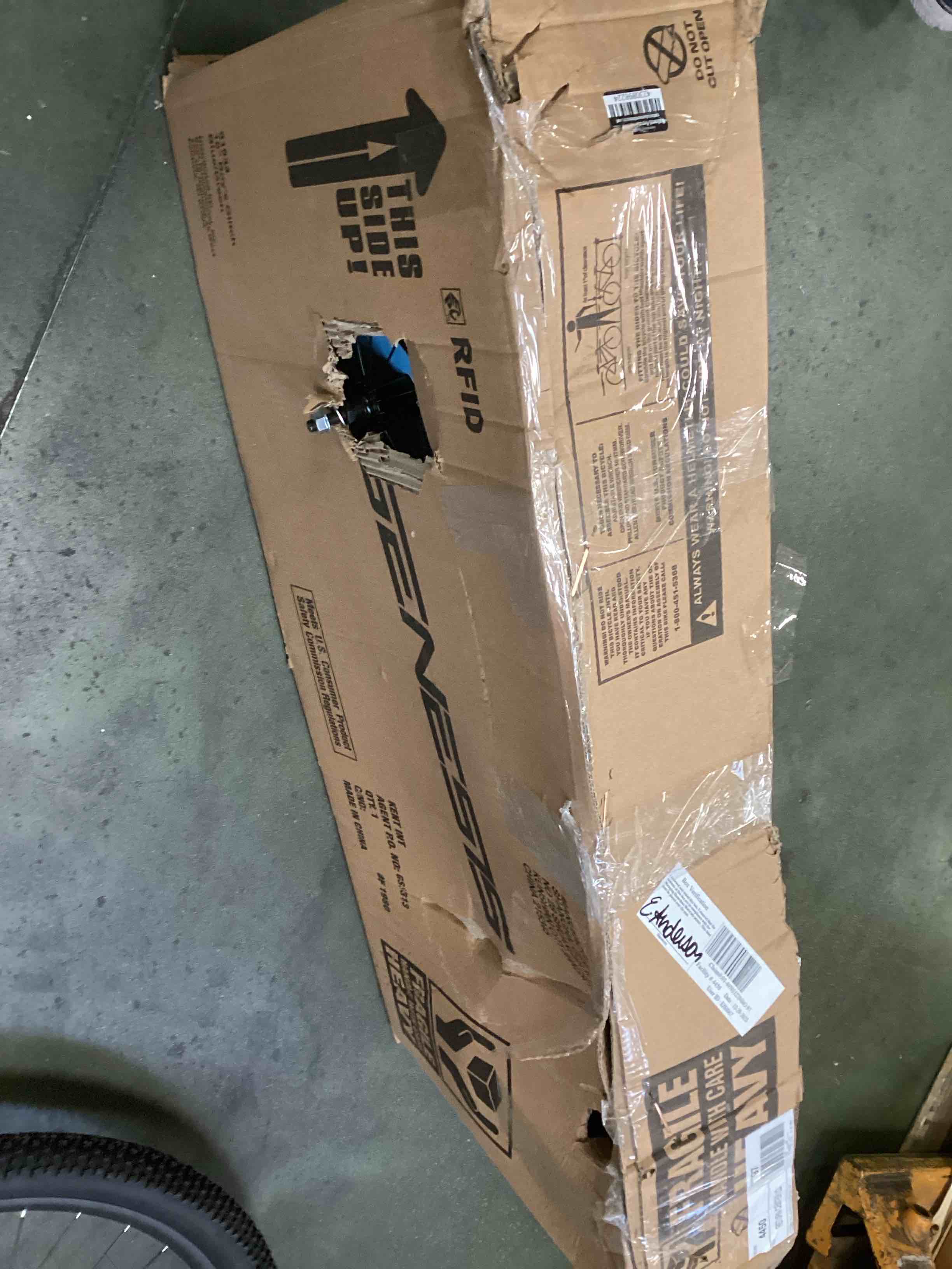 https://s3.amazonaws.com/lotting-images-prod/bidfta/ORG6026382_1711282831337.jpeg