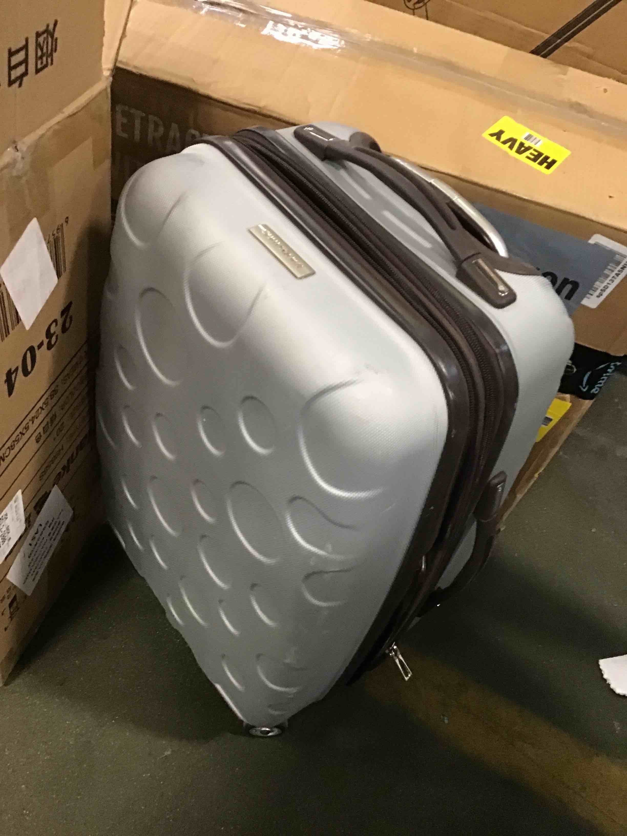 https://s3.amazonaws.com/lotting-images-prod/bidfta/ORG6027399_1711805819096.jpeg