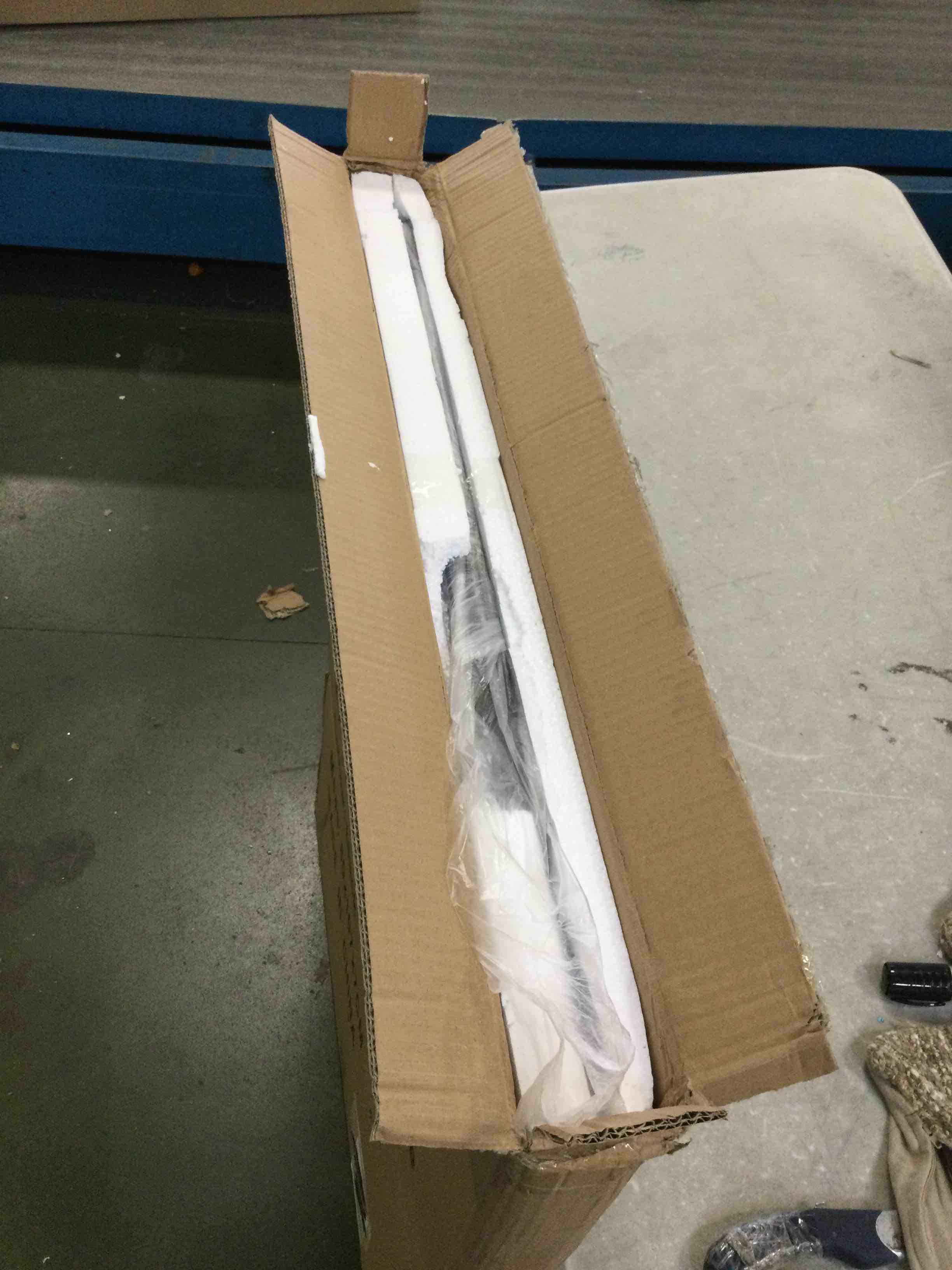 https://s3.amazonaws.com/lotting-images-prod/bidfta/ORG6027692_1711378412062.jpeg