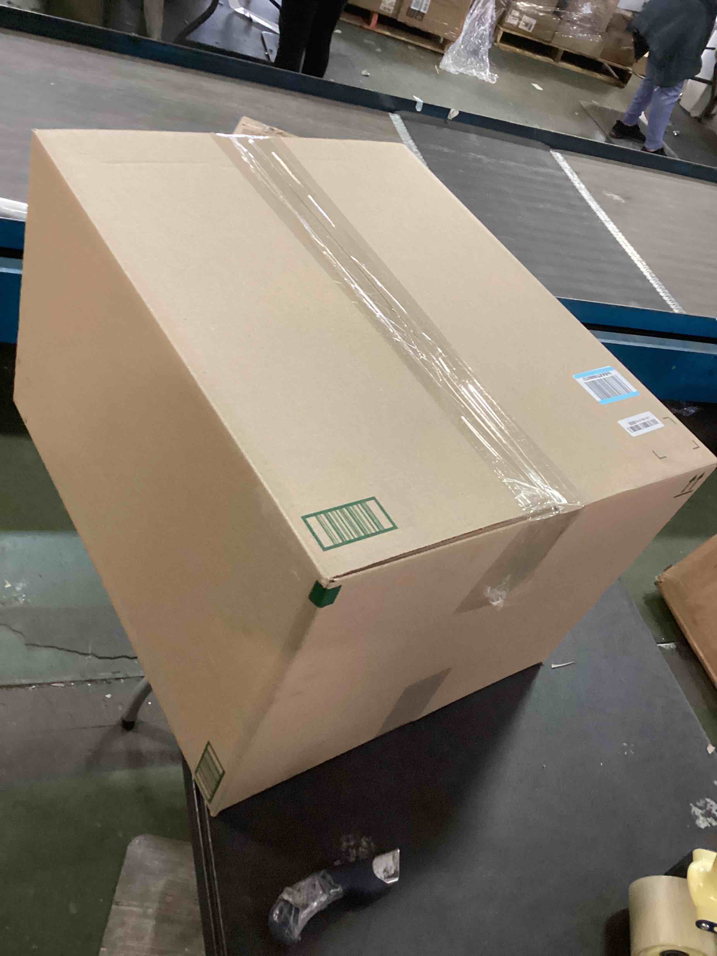 https://s3.amazonaws.com/lotting-images-prod/bidfta/ORG6028412_1711656747044.jpeg