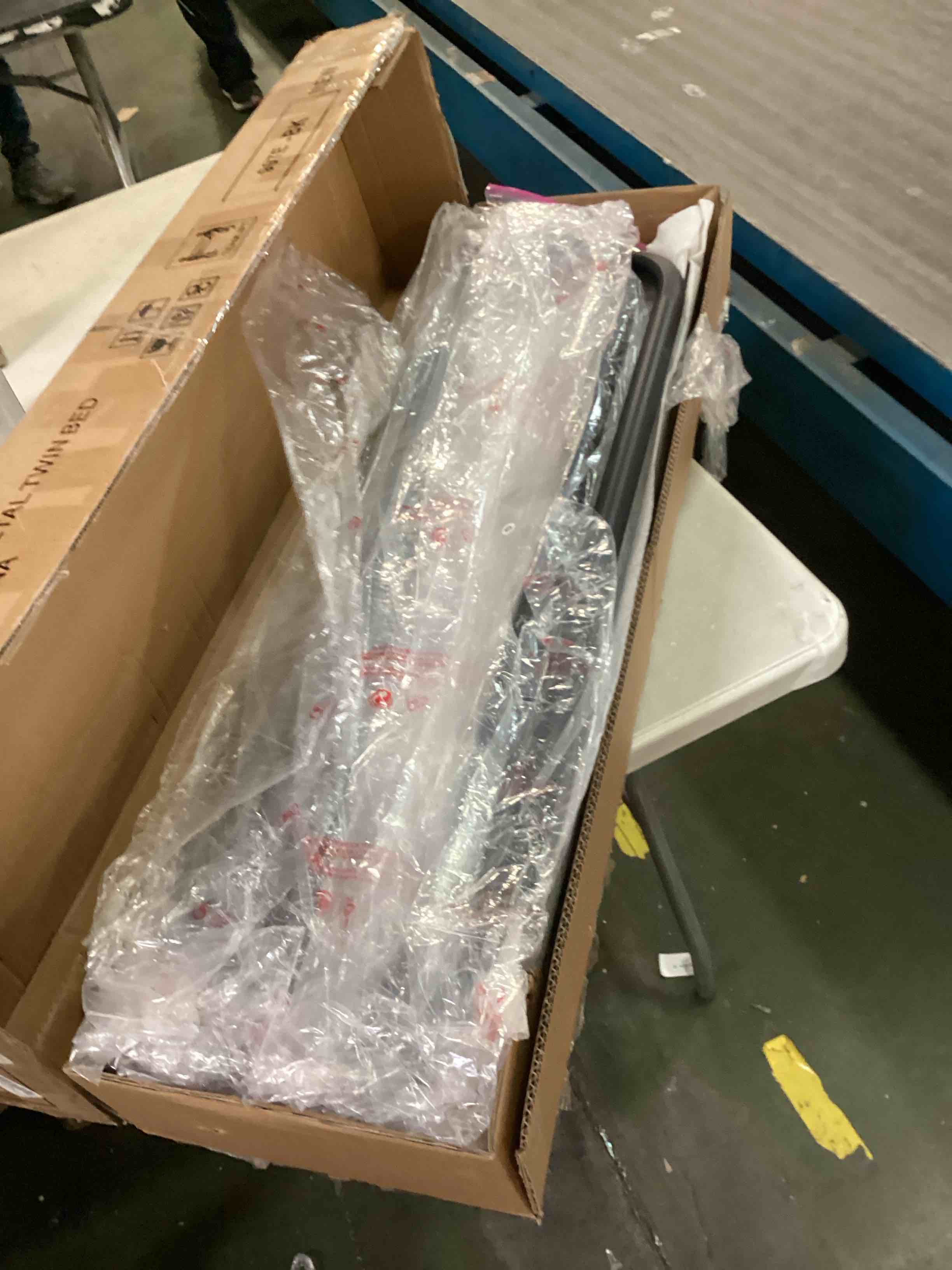 https://s3.amazonaws.com/lotting-images-prod/bidfta/ORG6028728_1711986946007.jpeg