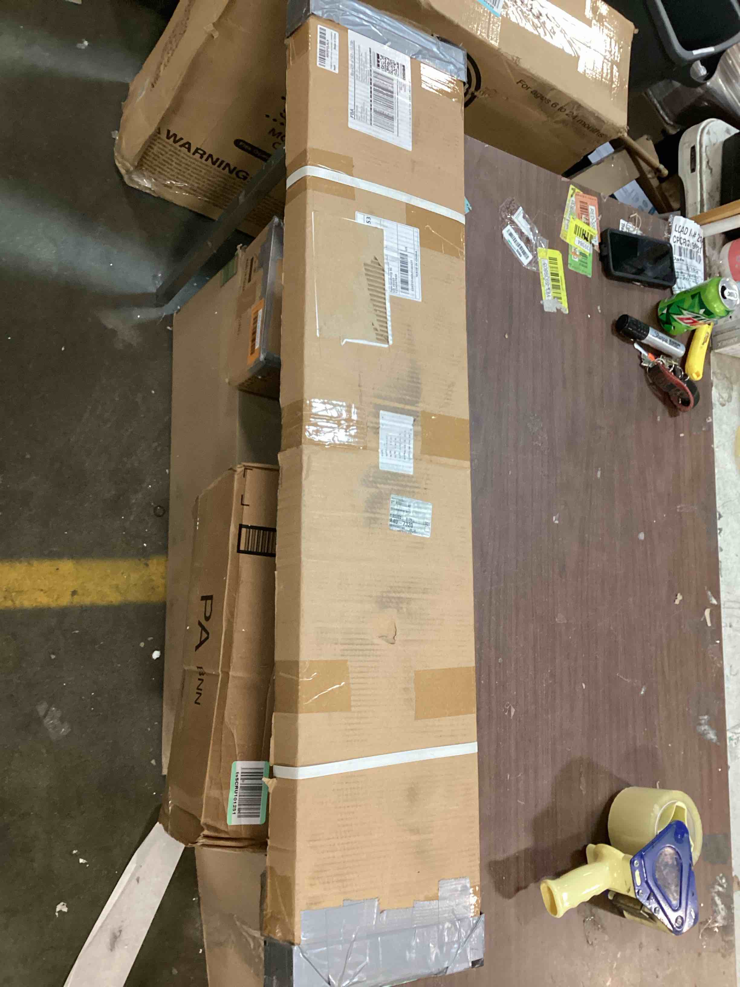 https://s3.amazonaws.com/lotting-images-prod/bidfta/ORG6029085_1710783904681.jpeg