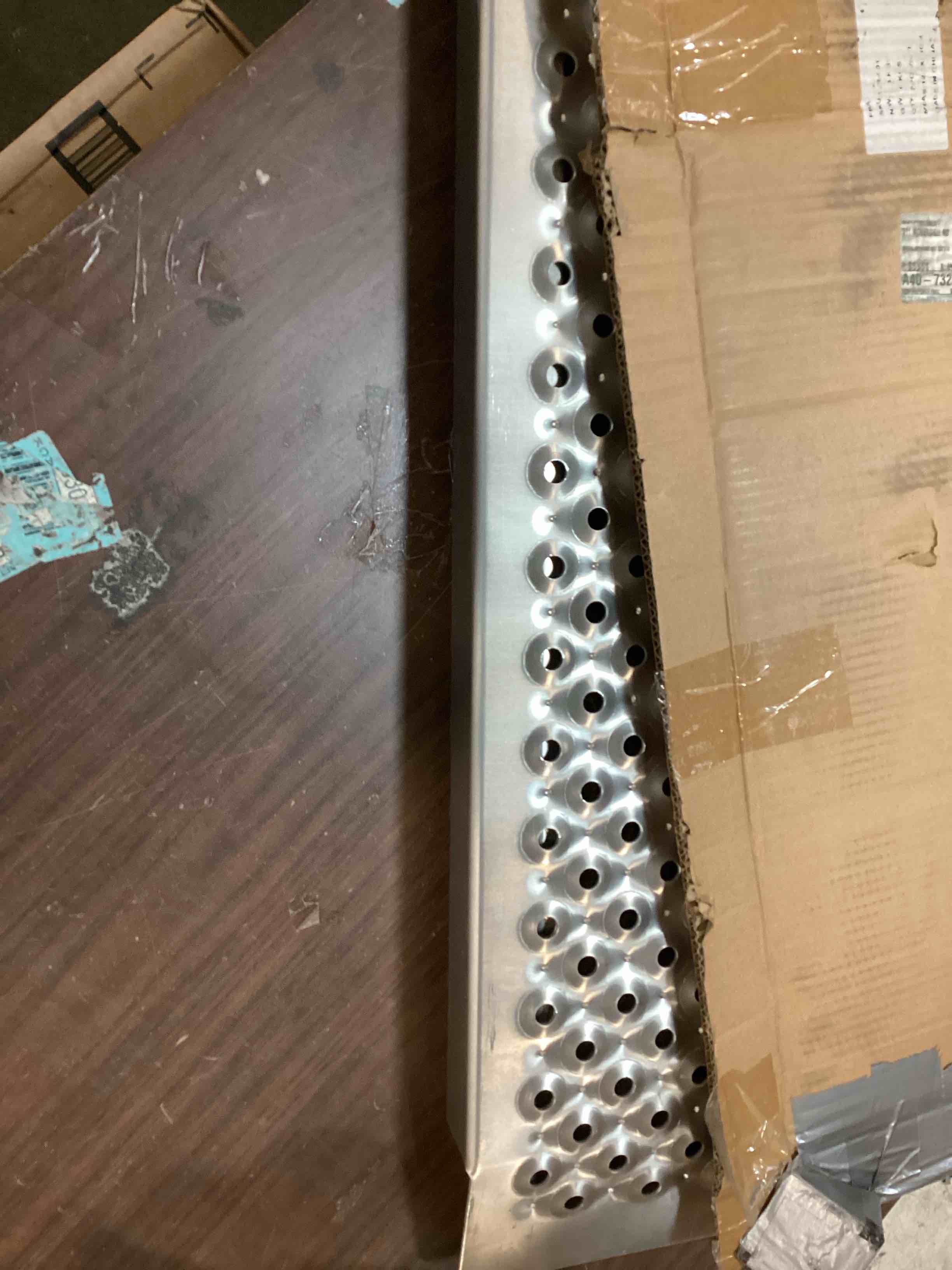 https://s3.amazonaws.com/lotting-images-prod/bidfta/ORG6029085_1710783968568.jpeg