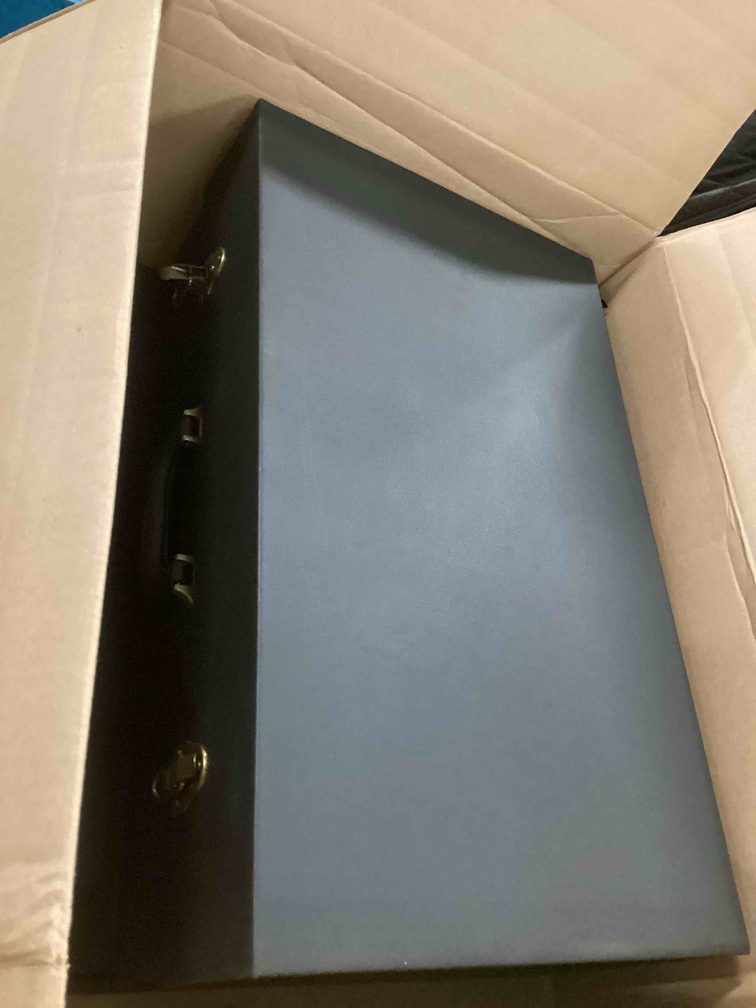 https://s3.amazonaws.com/lotting-images-prod/bidfta/ORG6029648_1711561464659.jpeg