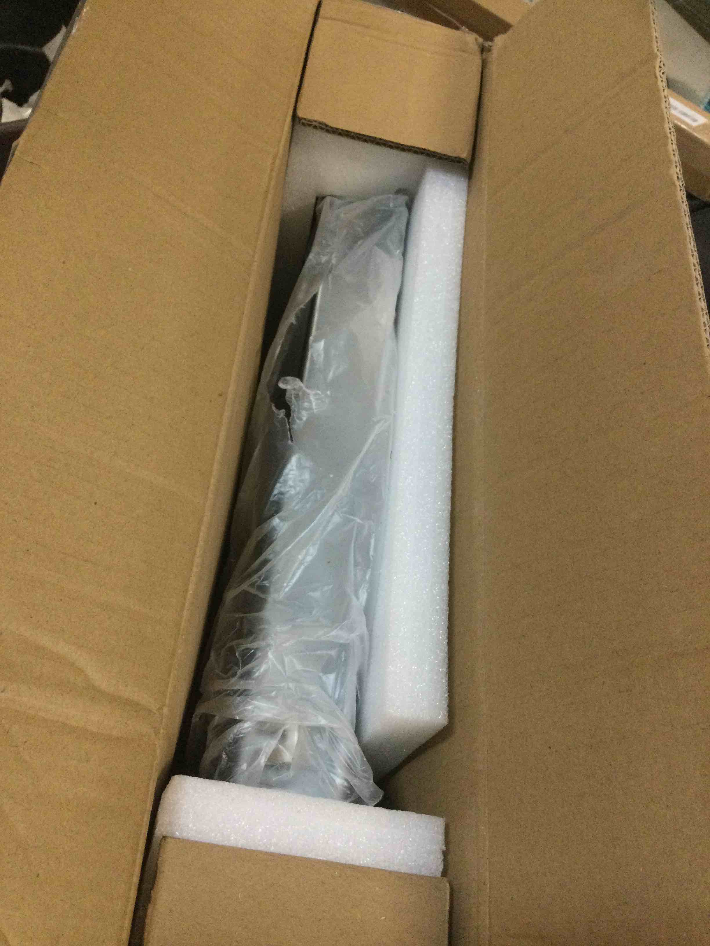 https://s3.amazonaws.com/lotting-images-prod/bidfta/ORG6031041_1710936643400.jpeg