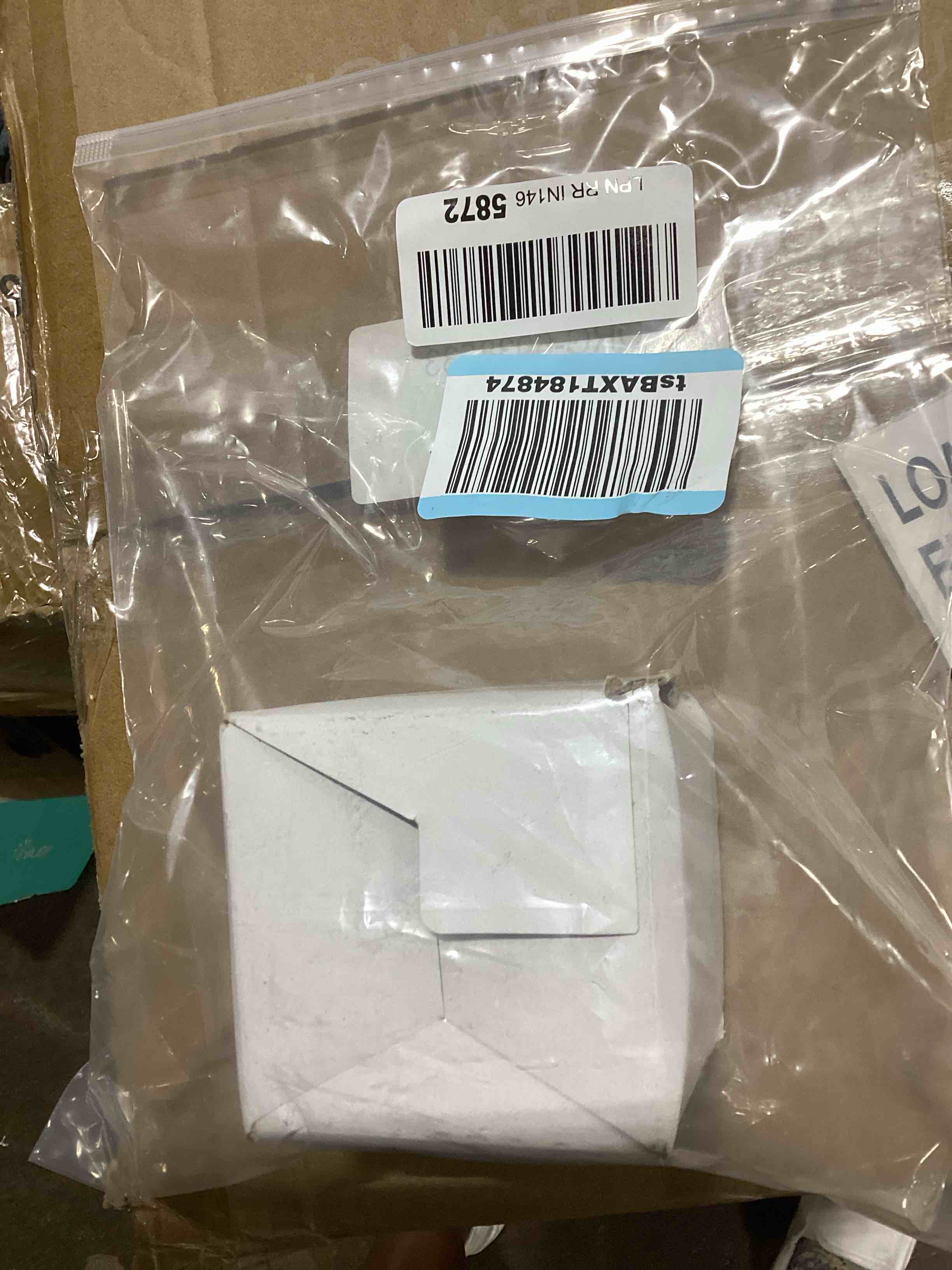 https://s3.amazonaws.com/lotting-images-prod/bidfta/ORG6038533_1723727701599.jpeg