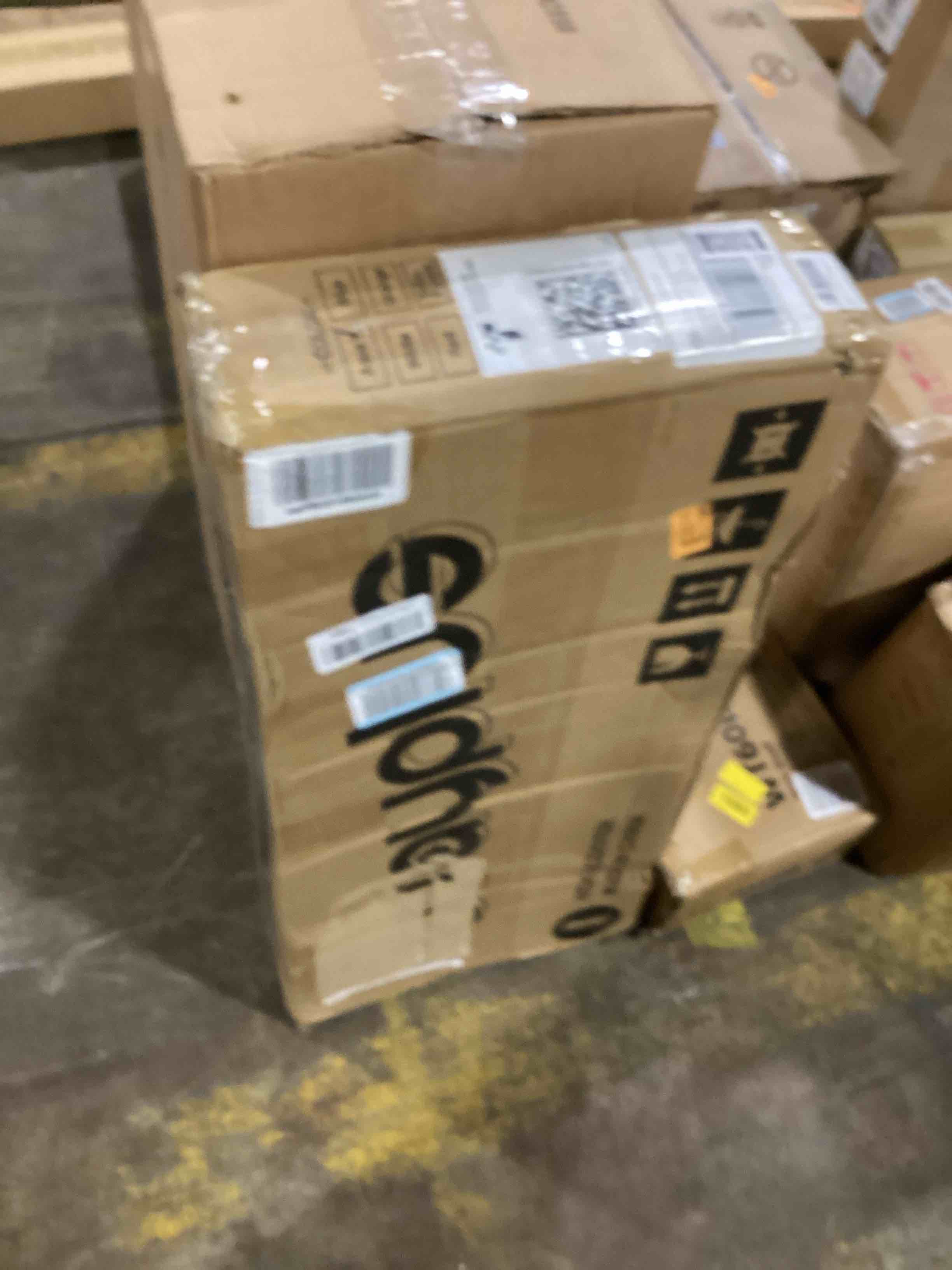 https://s3.amazonaws.com/lotting-images-prod/bidfta/ORG6039018_1724181767634.jpeg