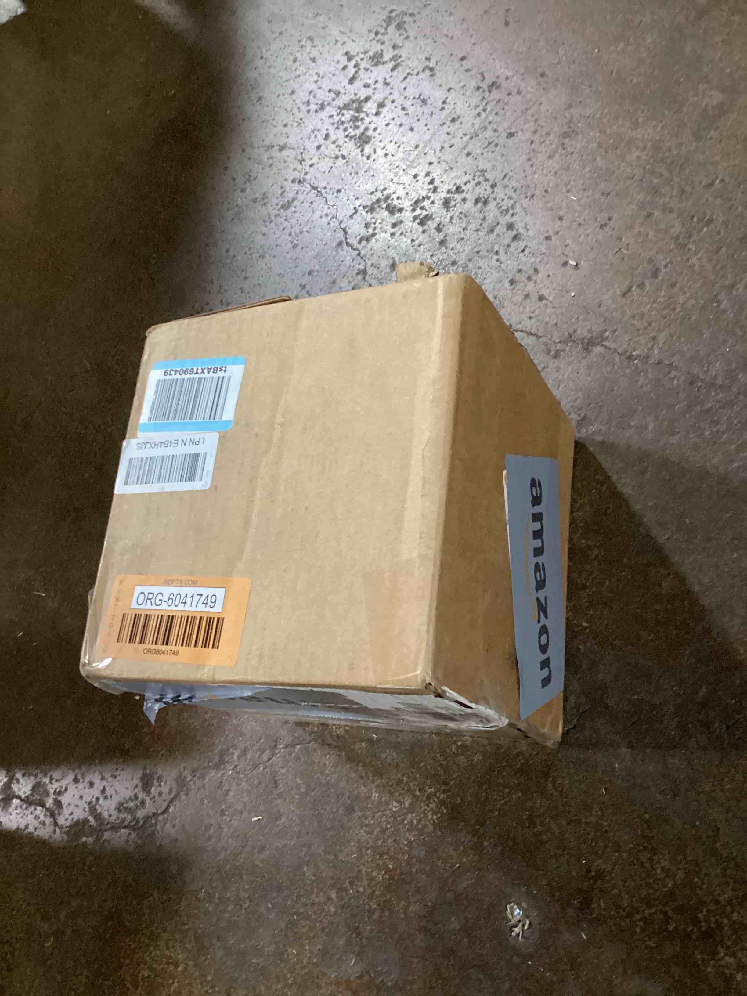 https://s3.amazonaws.com/lotting-images-prod/bidfta/ORG6041747_1724427599019.jpeg