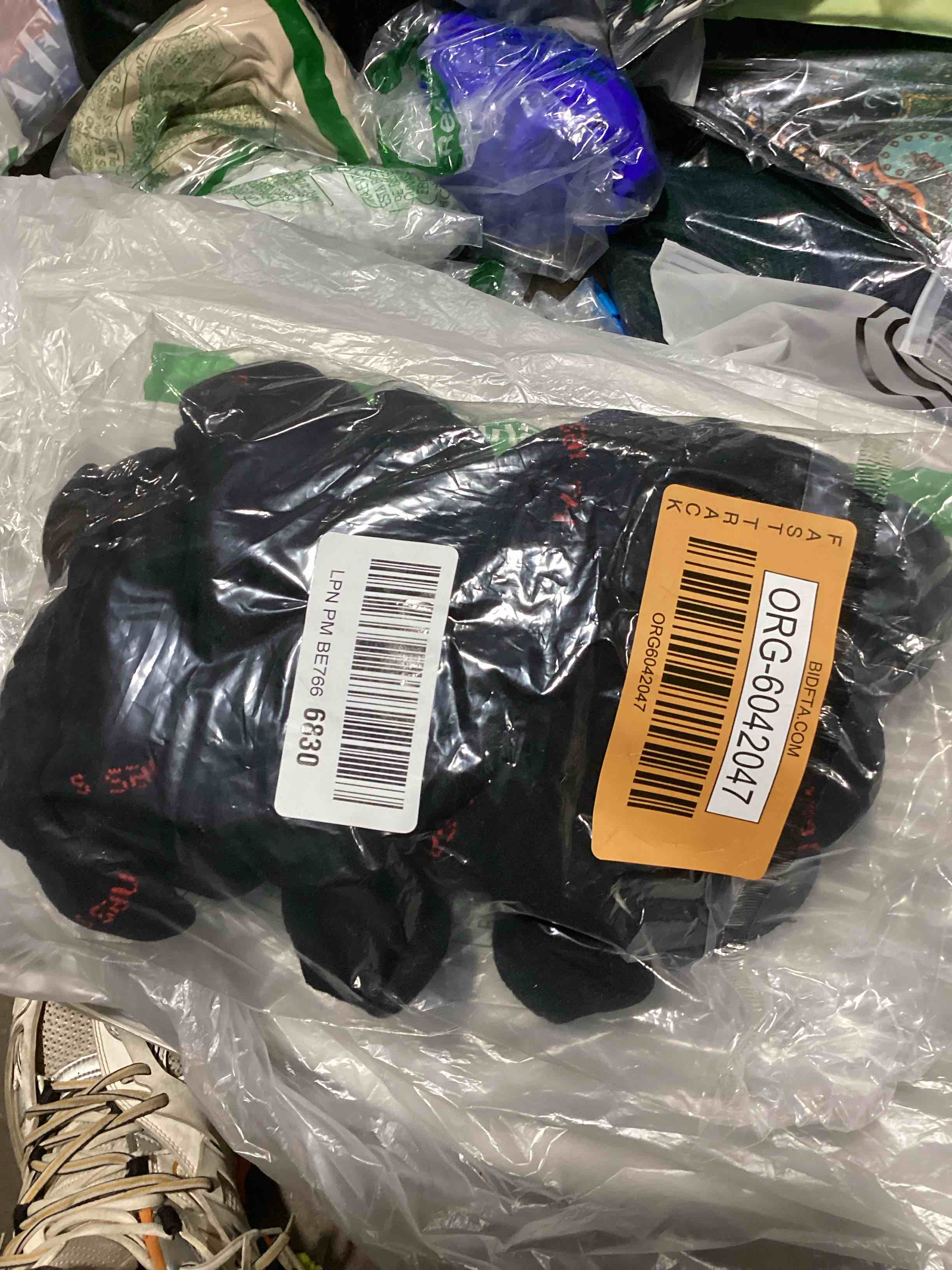 https://s3.amazonaws.com/lotting-images-prod/bidfta/ORG6042047_1725565904342.jpeg