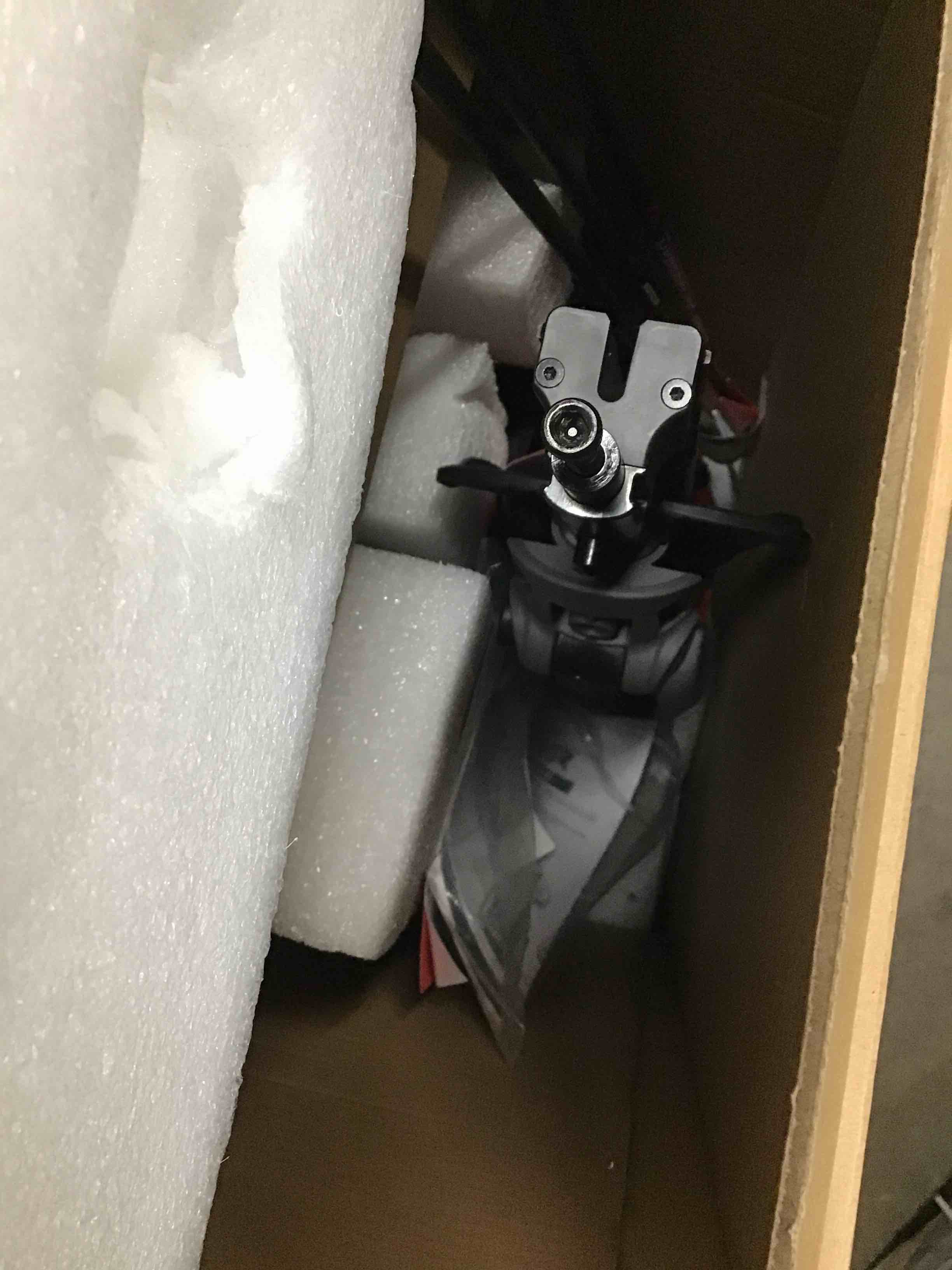 https://s3.amazonaws.com/lotting-images-prod/bidfta/ORG6048857_1714760916259.jpeg