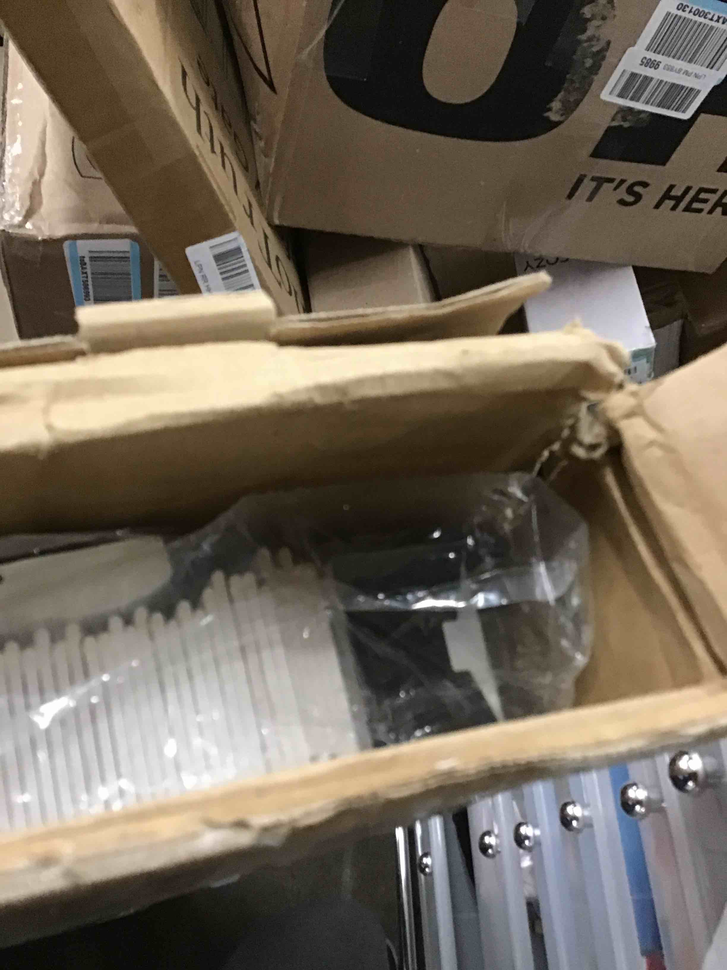 https://s3.amazonaws.com/lotting-images-prod/bidfta/ORG6052105_1715020953326.jpeg