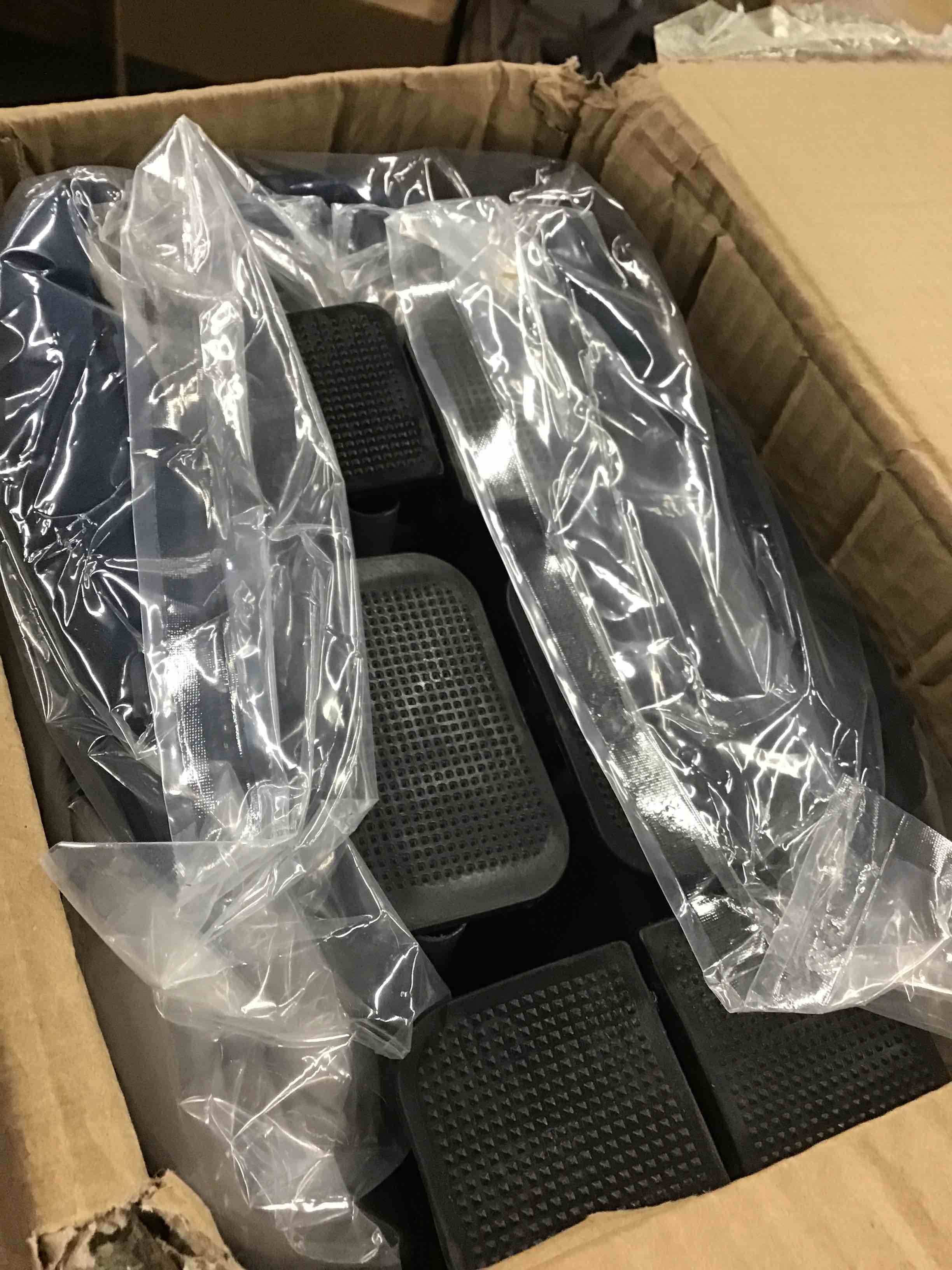 https://s3.amazonaws.com/lotting-images-prod/bidfta/ORG6052120_1715024328302.jpeg