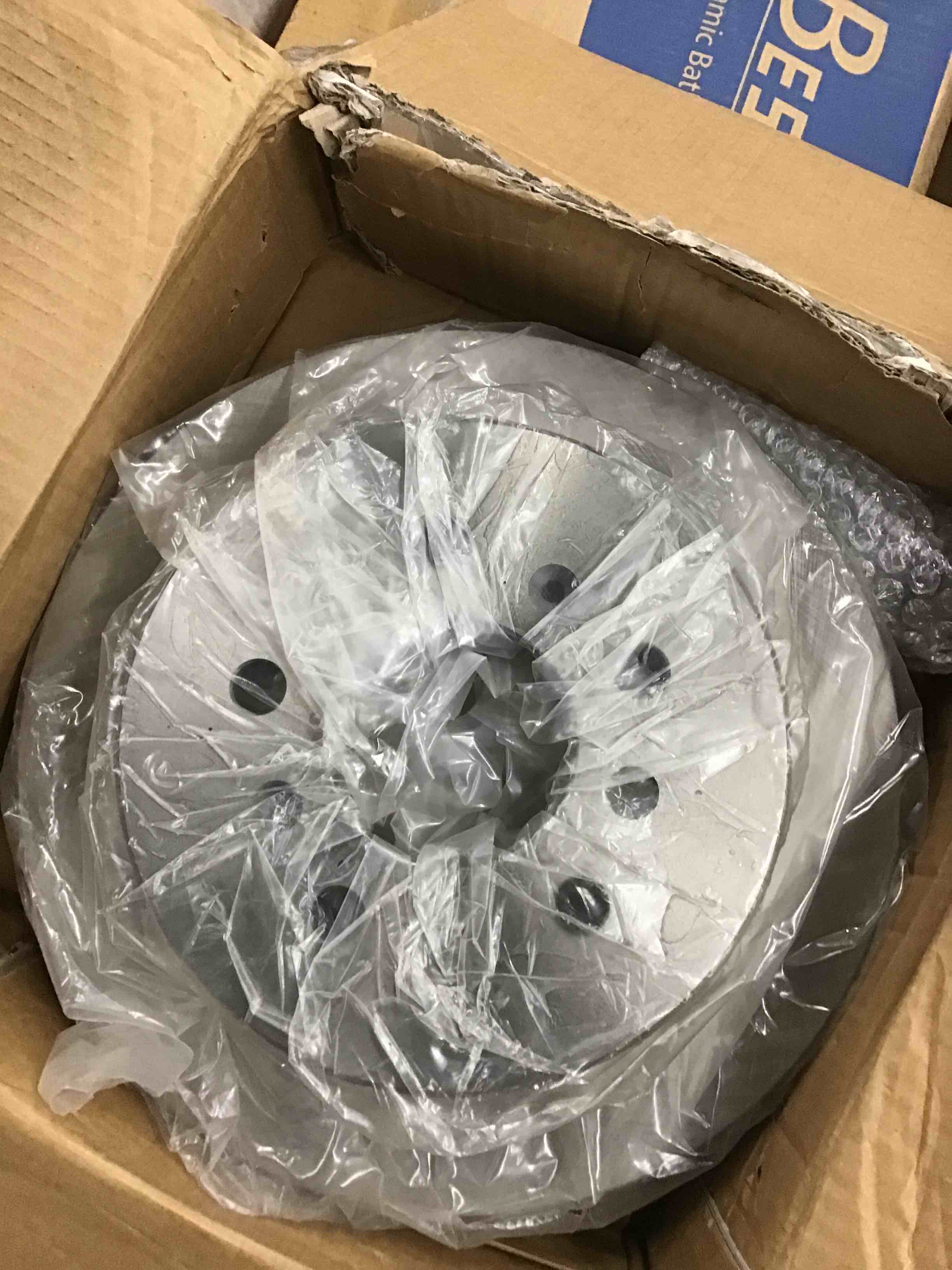 https://s3.amazonaws.com/lotting-images-prod/bidfta/ORG6052129_1715025510987.jpeg