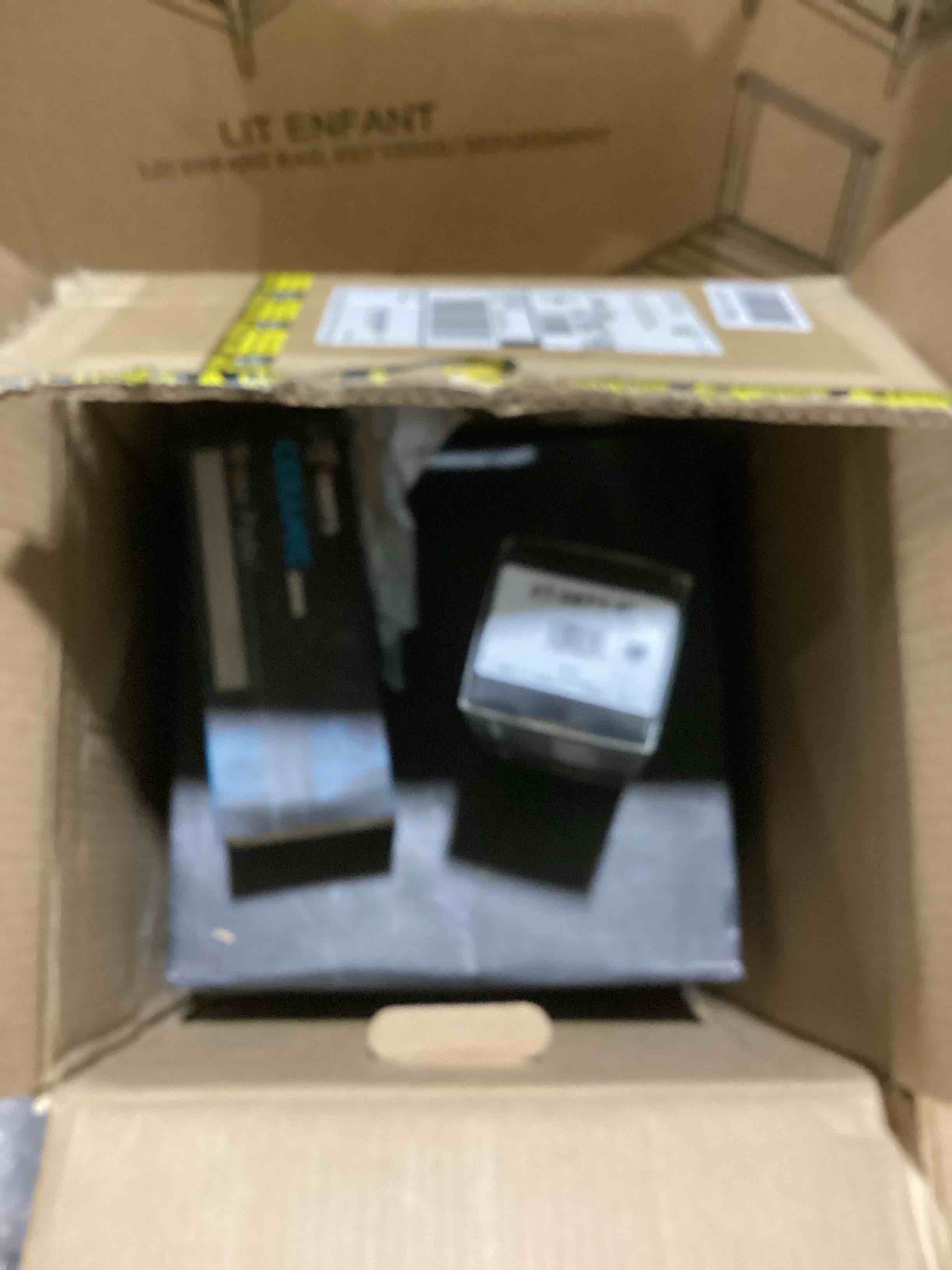 https://s3.amazonaws.com/lotting-images-prod/bidfta/ORG6060328_1719431117399.jpeg