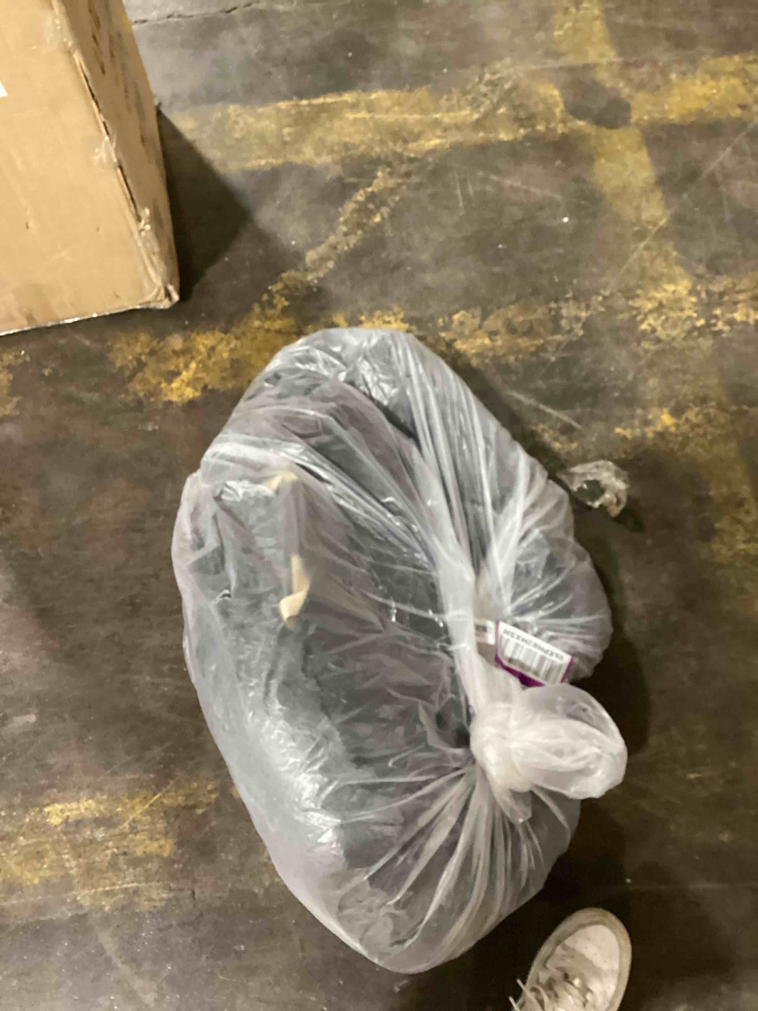https://s3.amazonaws.com/lotting-images-prod/bidfta/ORG6061832_1714144205971.jpeg