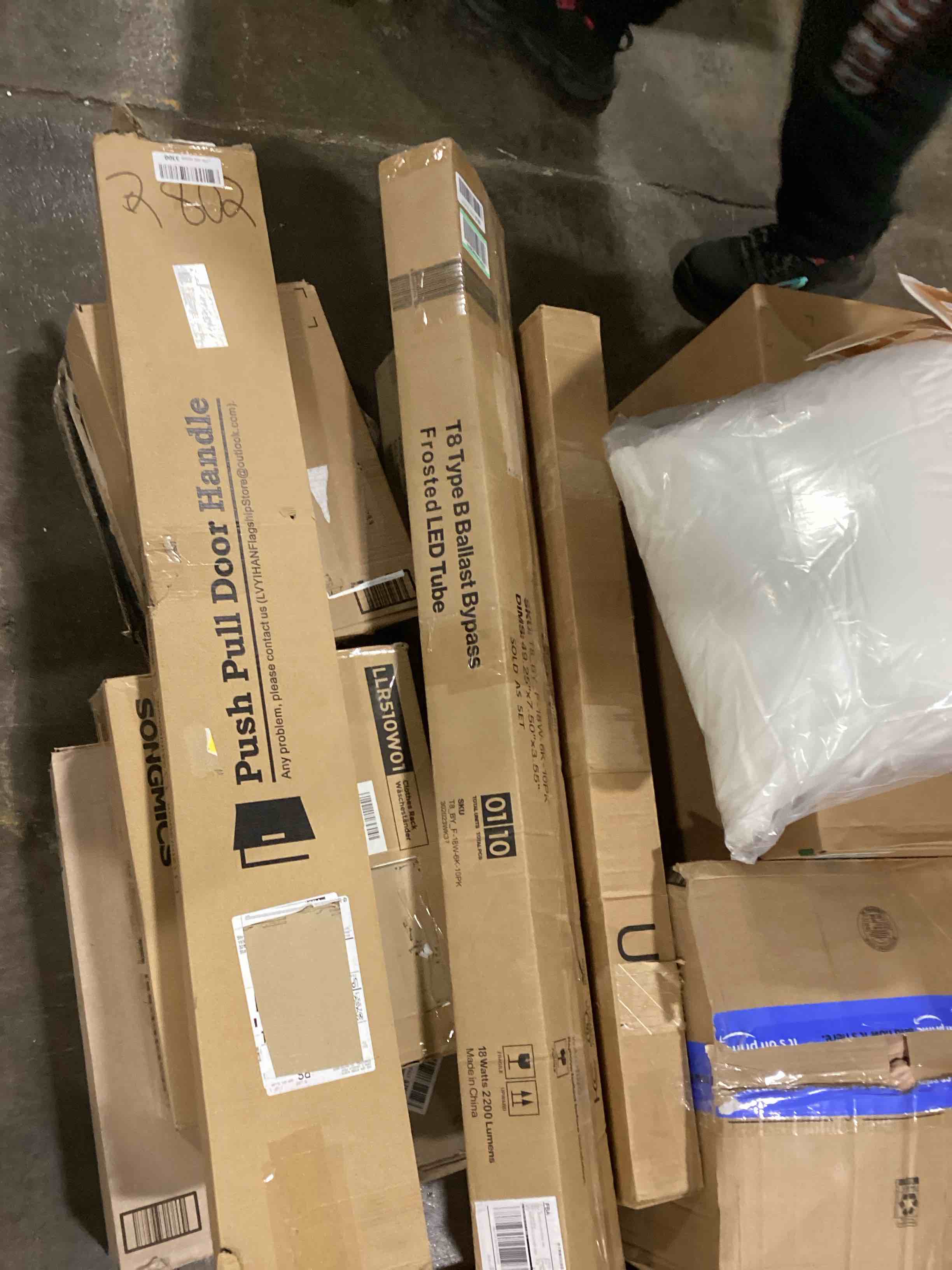 https://s3.amazonaws.com/lotting-images-prod/bidfta/ORG6061852_1714138919522.jpeg