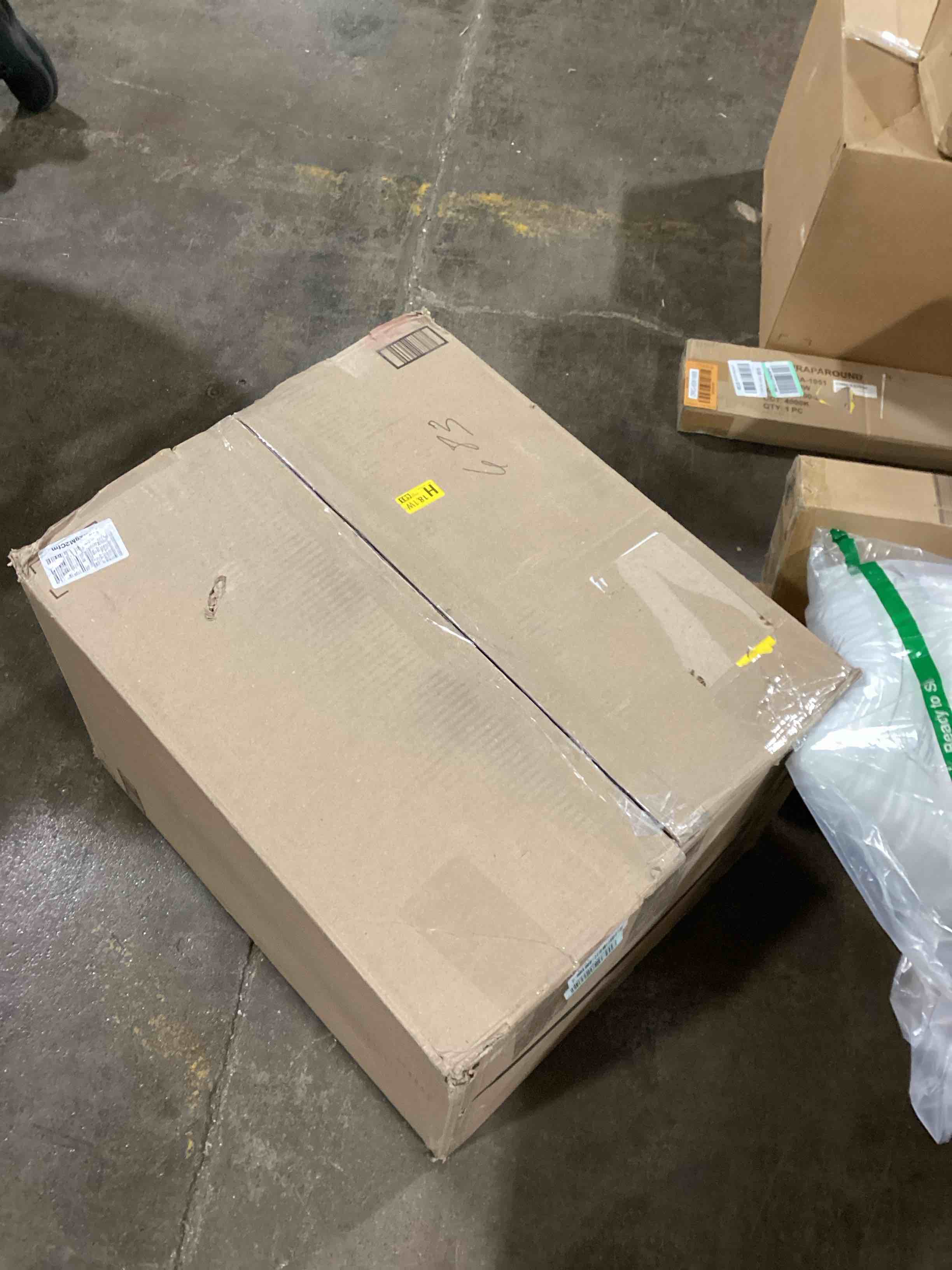 https://s3.amazonaws.com/lotting-images-prod/bidfta/ORG6061880_1714141869093.jpeg