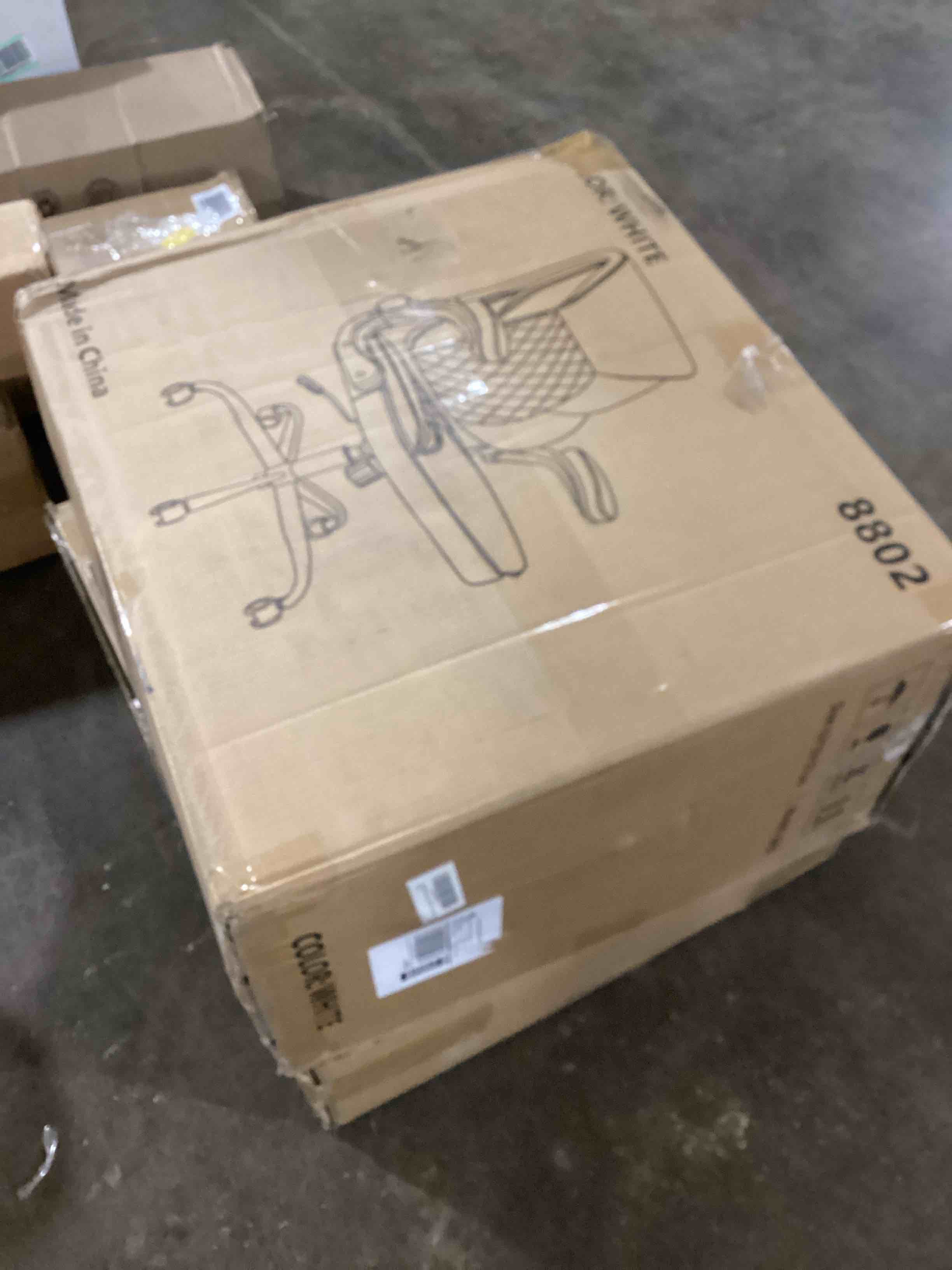 https://s3.amazonaws.com/lotting-images-prod/bidfta/ORG6061912_1714145510606.jpeg