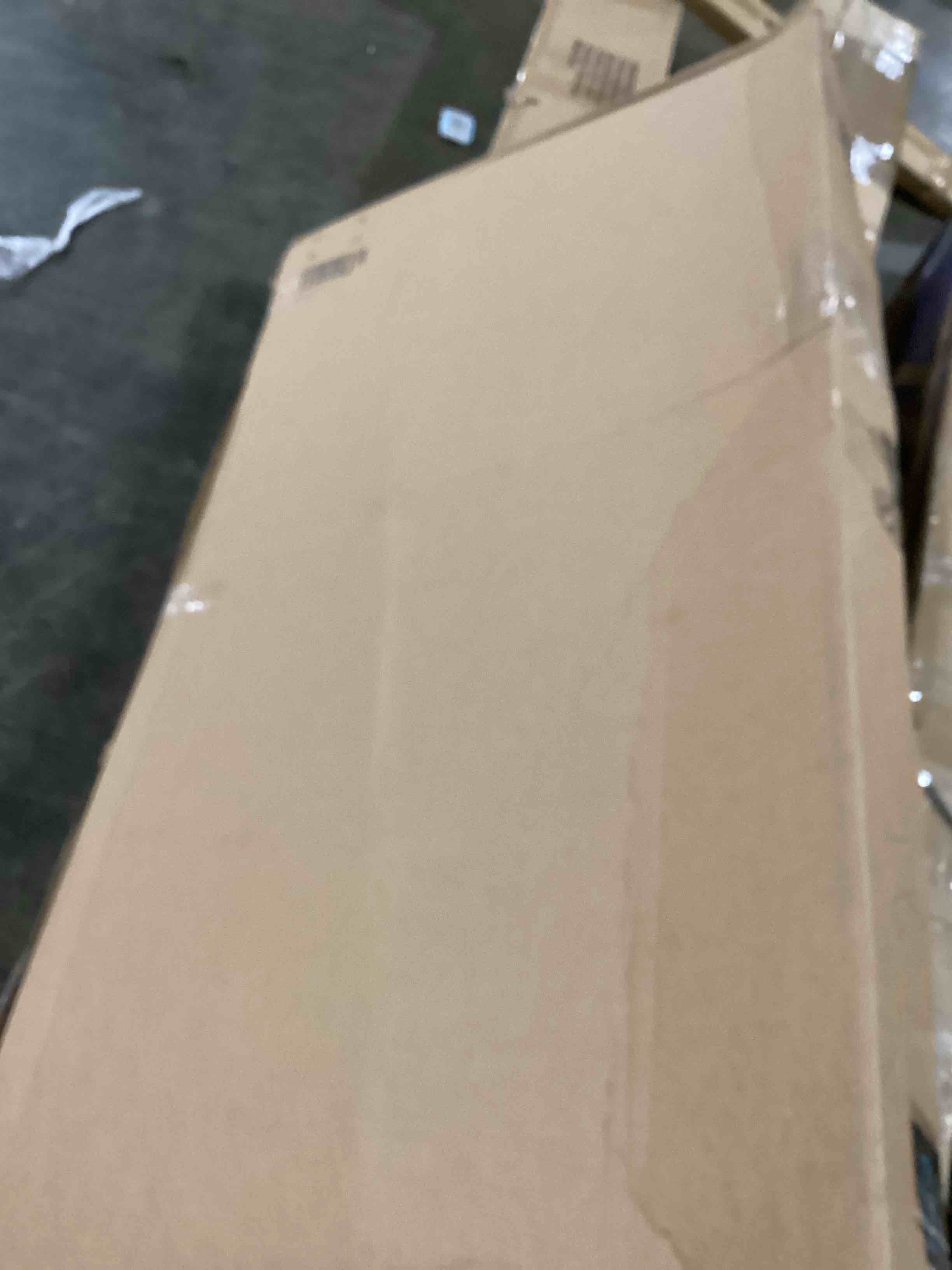 https://s3.amazonaws.com/lotting-images-prod/bidfta/ORG6062066_1713971372062.jpeg