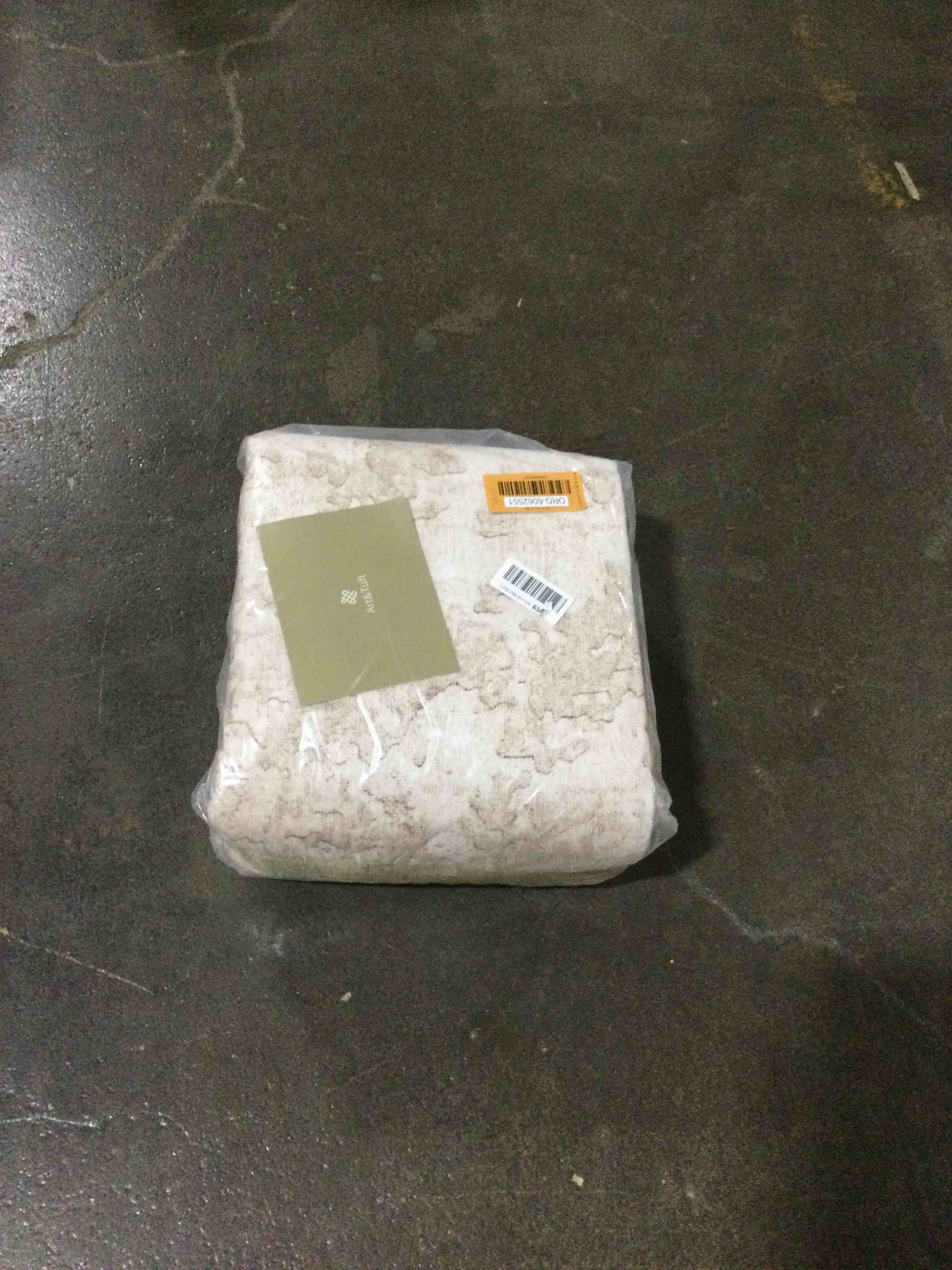 https://s3.amazonaws.com/lotting-images-prod/bidfta/ORG6062551_1714076516873.jpeg