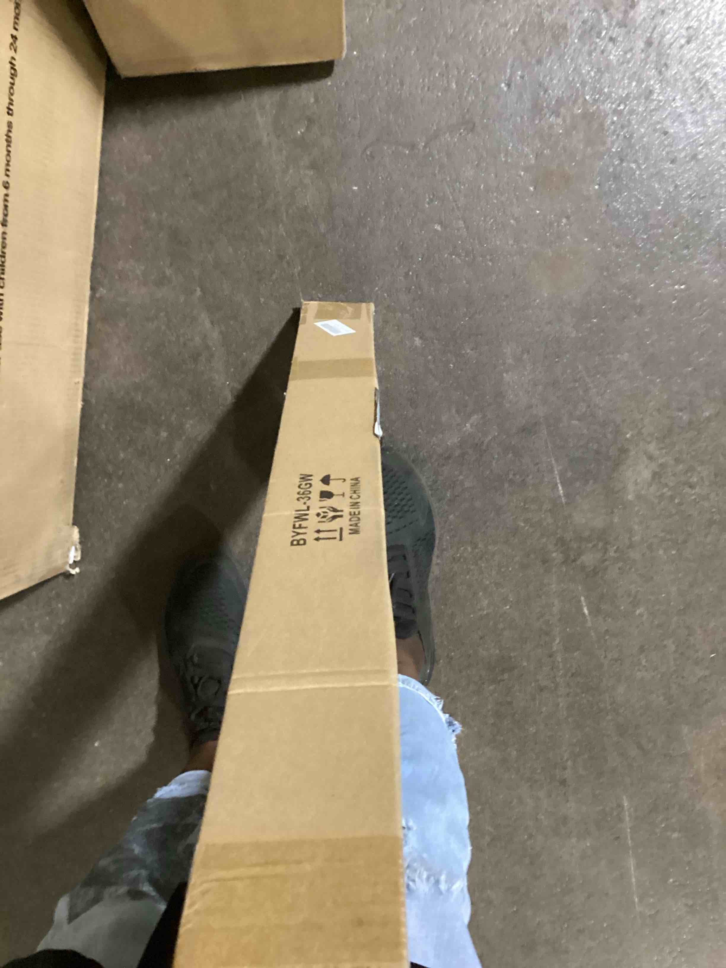https://s3.amazonaws.com/lotting-images-prod/bidfta/ORG6065395_1712755726134.jpeg