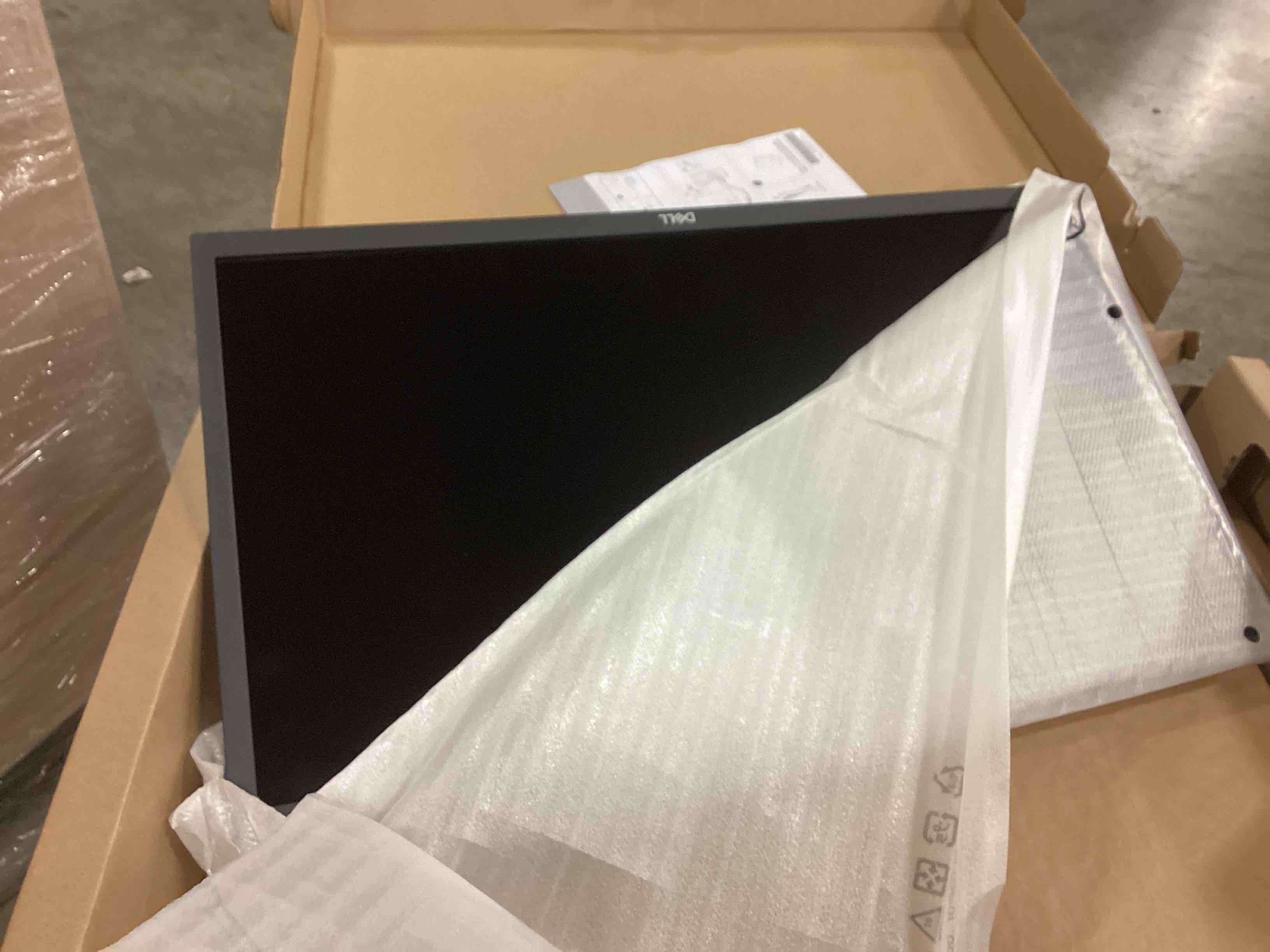 https://s3.amazonaws.com/lotting-images-prod/bidfta/ORG6079538_1711108672975.jpeg