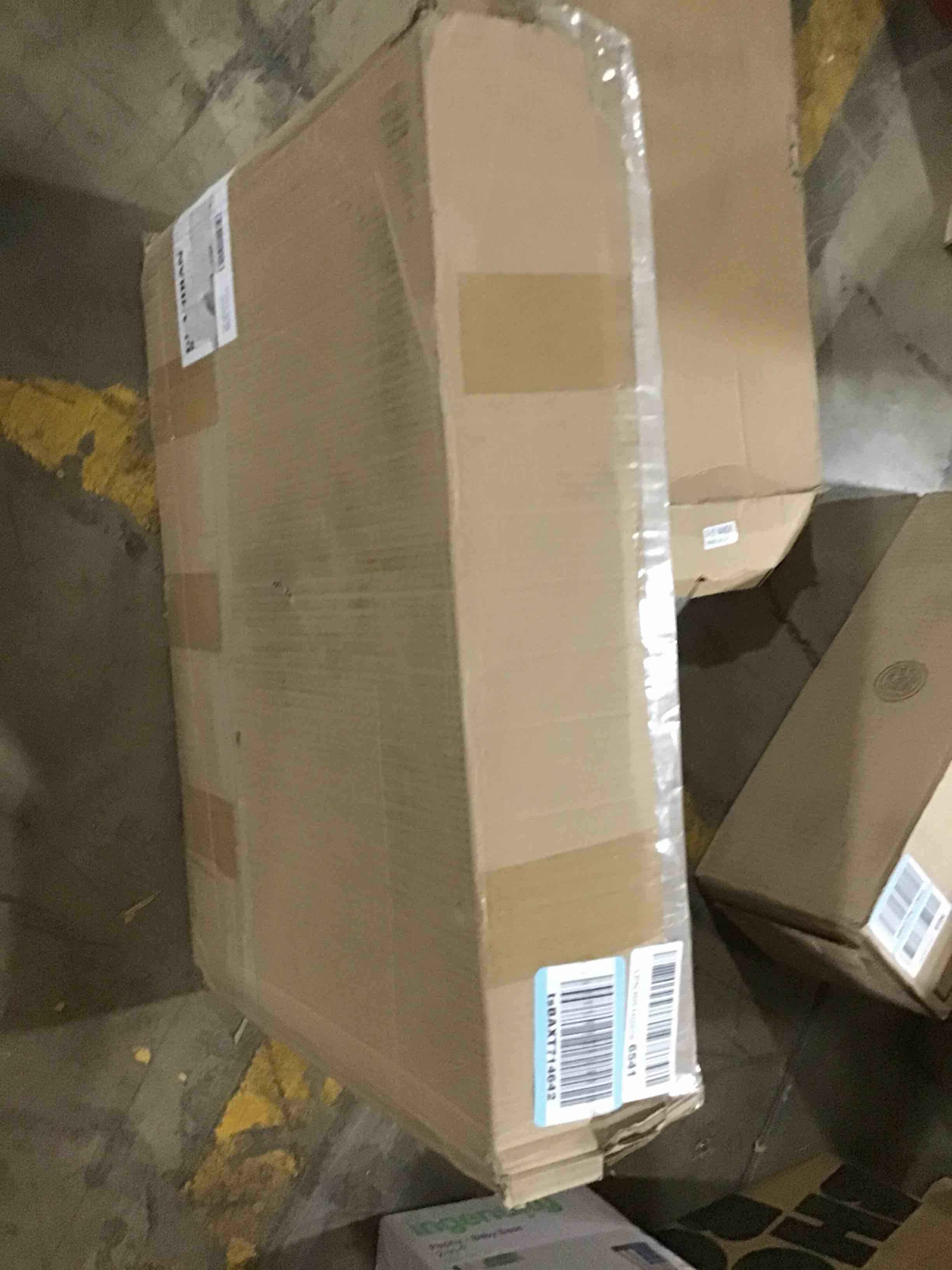 https://s3.amazonaws.com/lotting-images-prod/bidfta/ORG6095040_1711804140704.jpeg