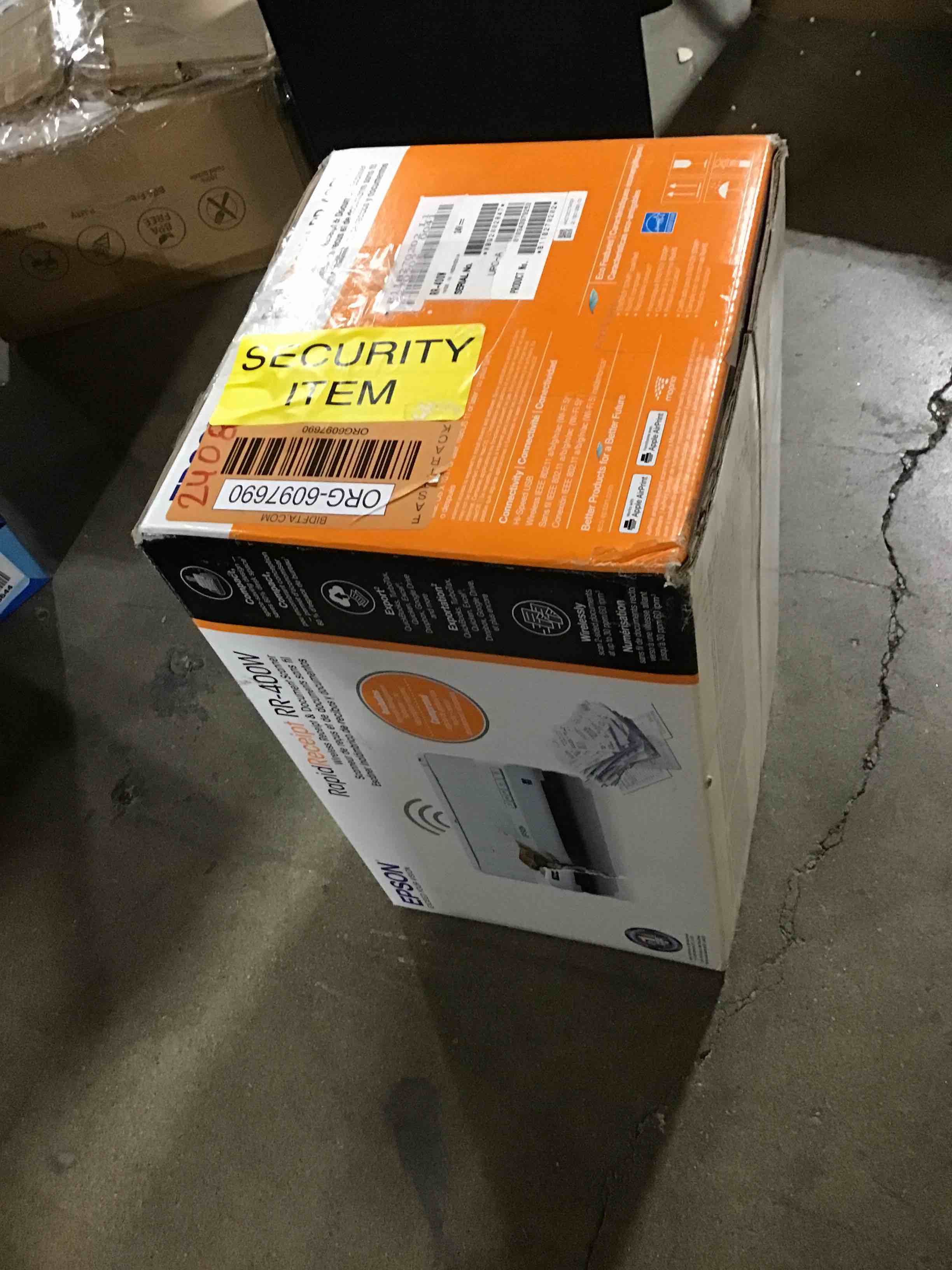 https://s3.amazonaws.com/lotting-images-prod/bidfta/ORG6097690_1713363927985.jpeg