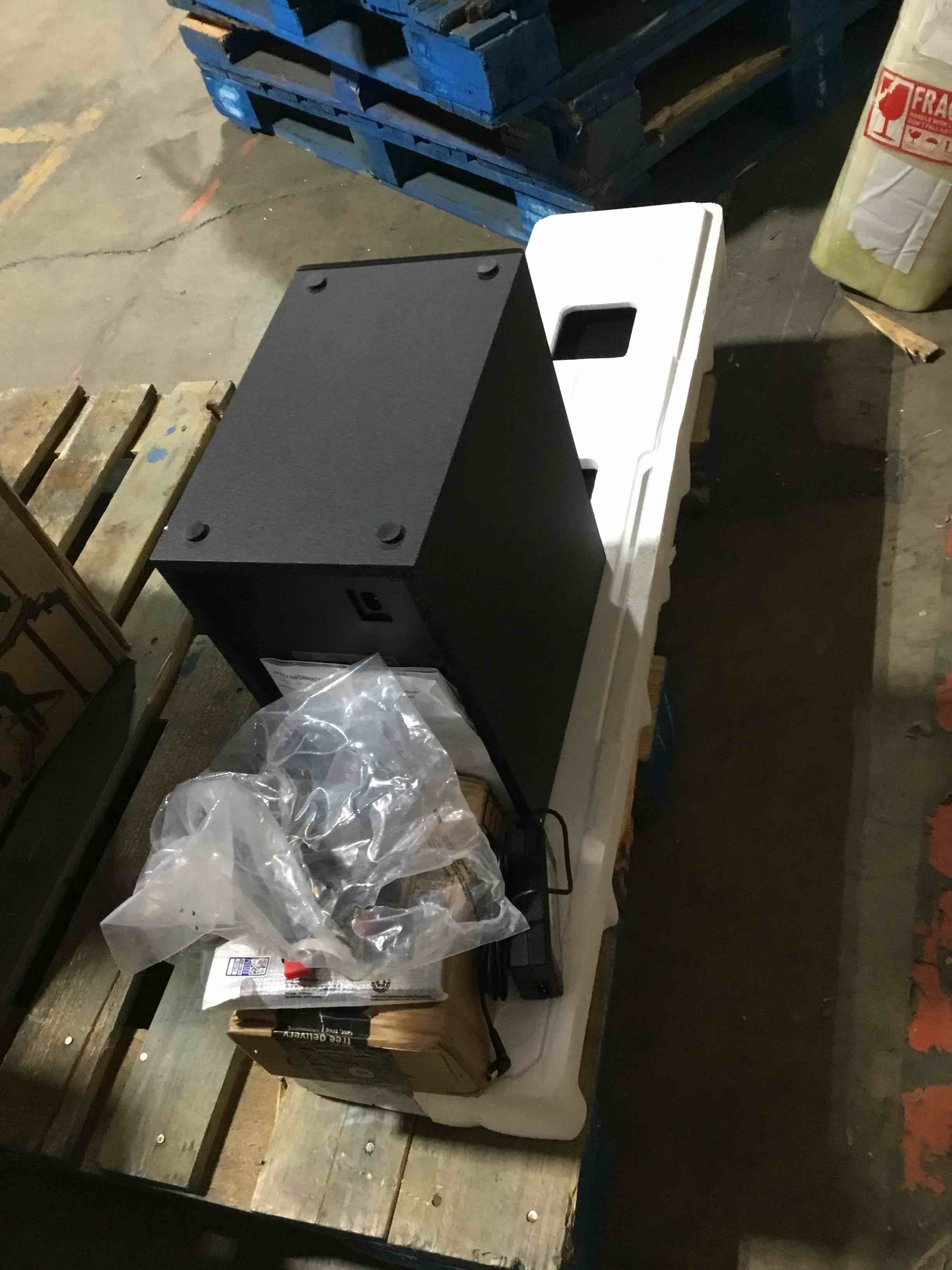 https://s3.amazonaws.com/lotting-images-prod/bidfta/ORG6101156_1708180539152.jpeg