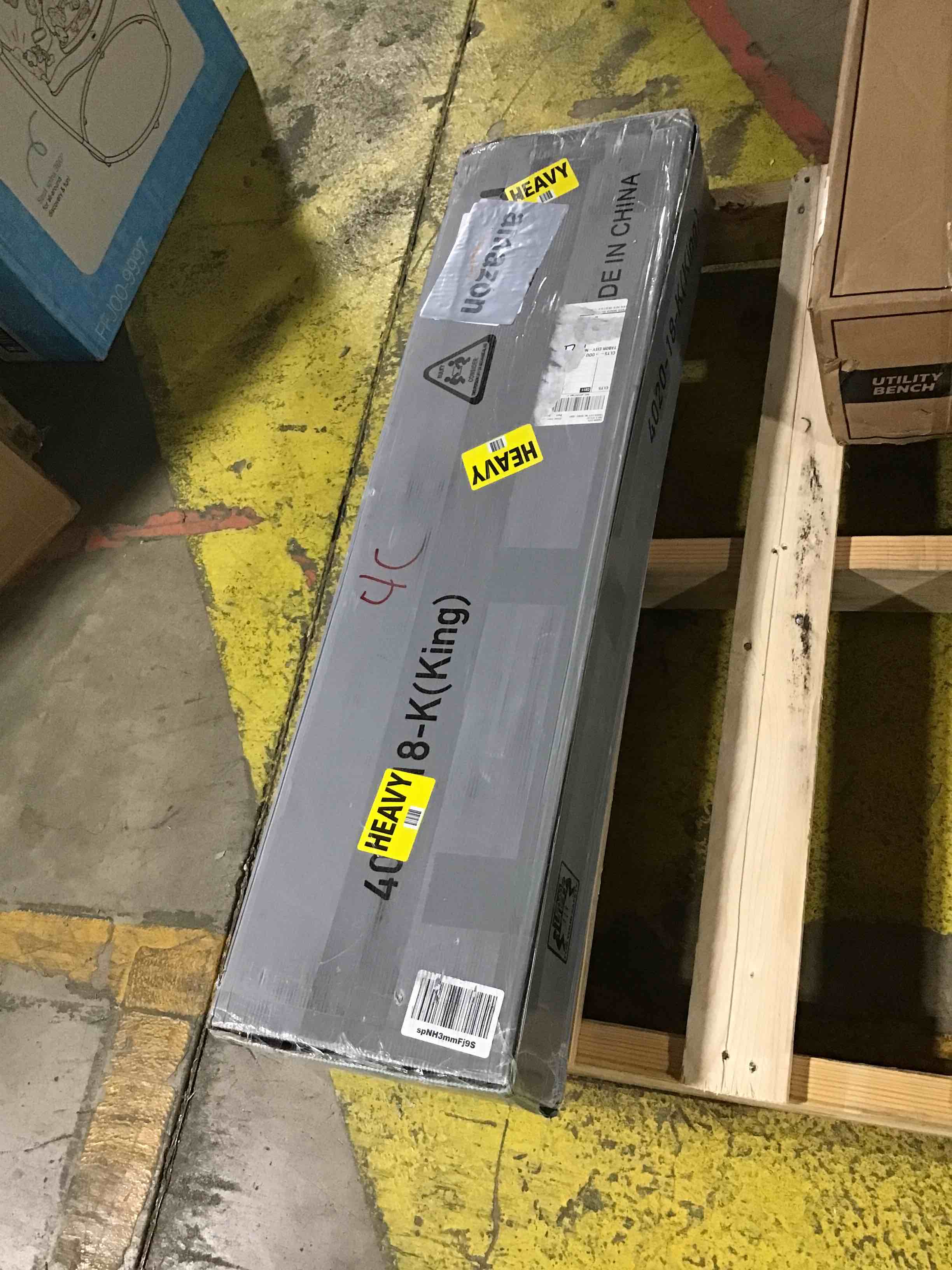 https://s3.amazonaws.com/lotting-images-prod/bidfta/ORG6102082_1709307602385.jpeg