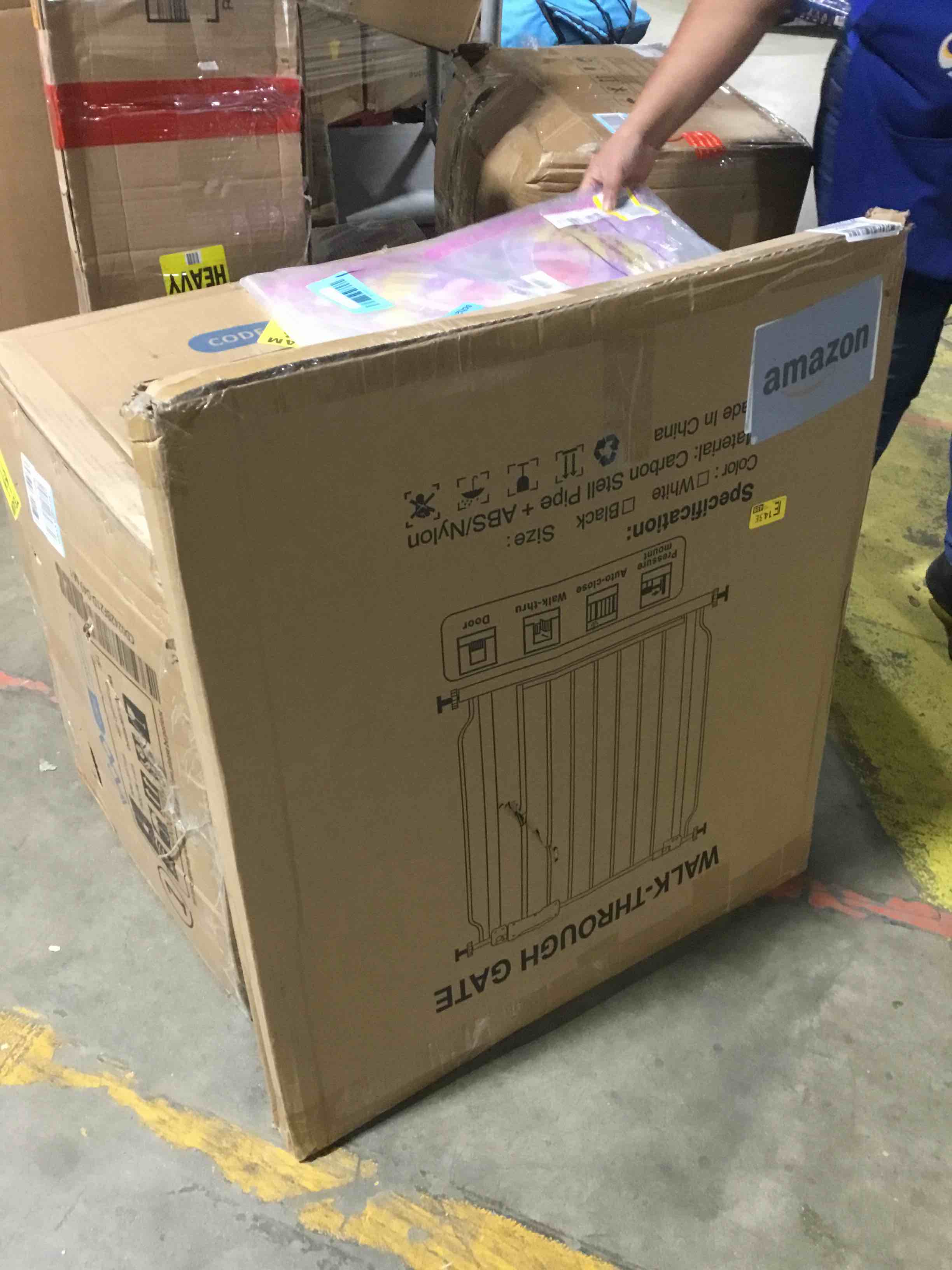 https://s3.amazonaws.com/lotting-images-prod/bidfta/ORG6102174_1709307526641.jpeg