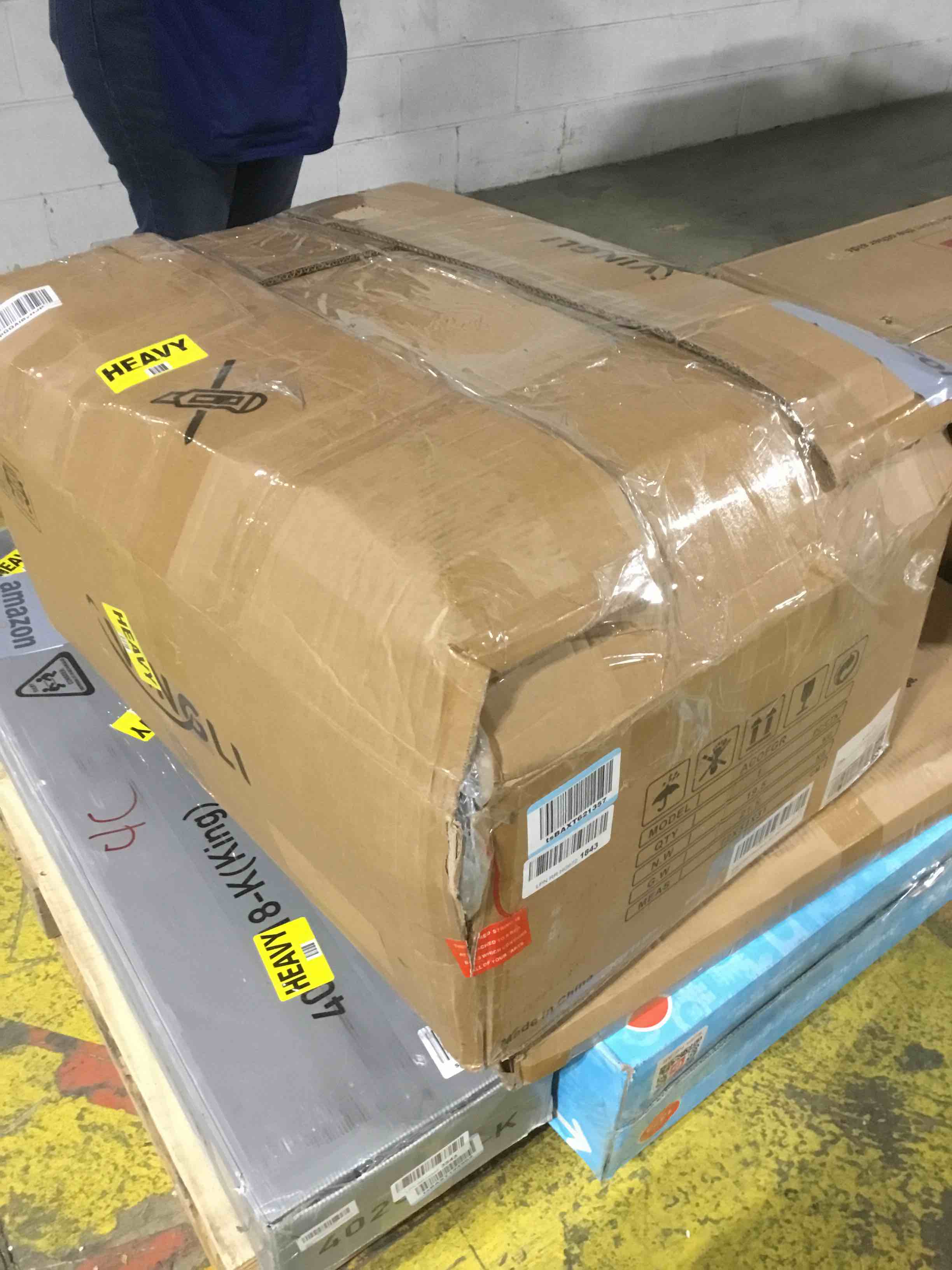 https://s3.amazonaws.com/lotting-images-prod/bidfta/ORG6102175_1709307449808.jpeg