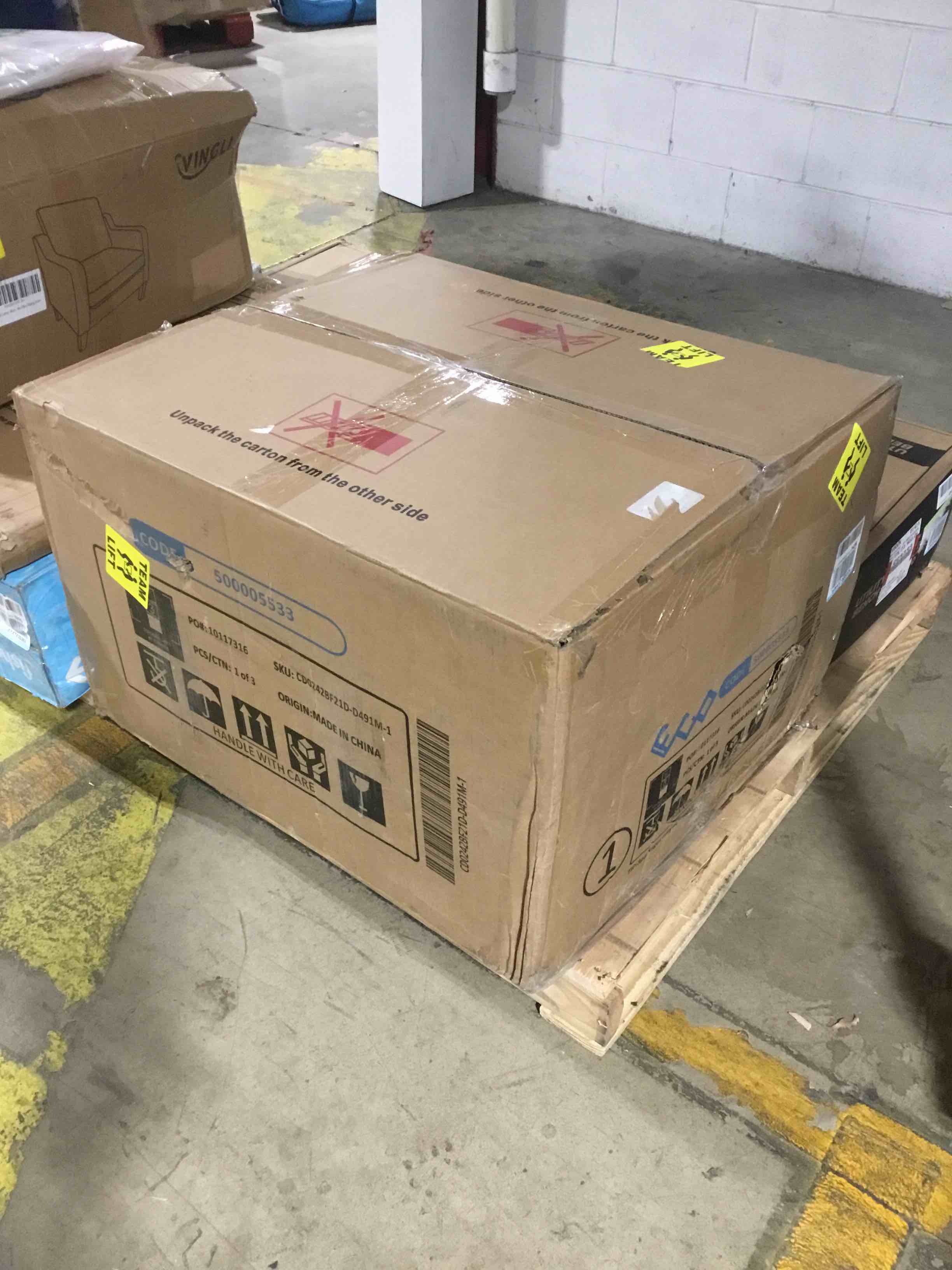 https://s3.amazonaws.com/lotting-images-prod/bidfta/ORG6102176_1709307398360.jpeg