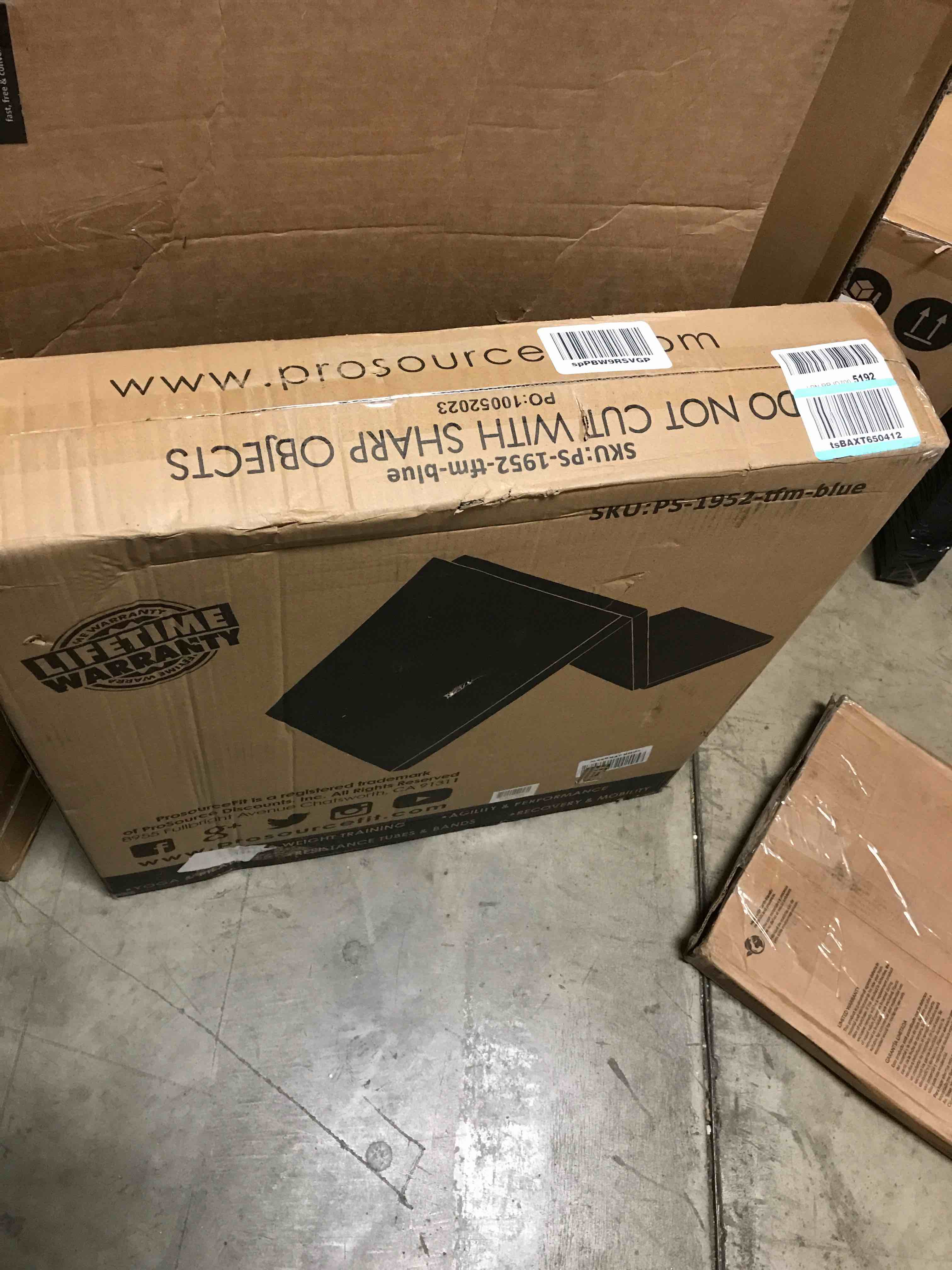 https://s3.amazonaws.com/lotting-images-prod/bidfta/ORG6102670_1710343142474.jpeg