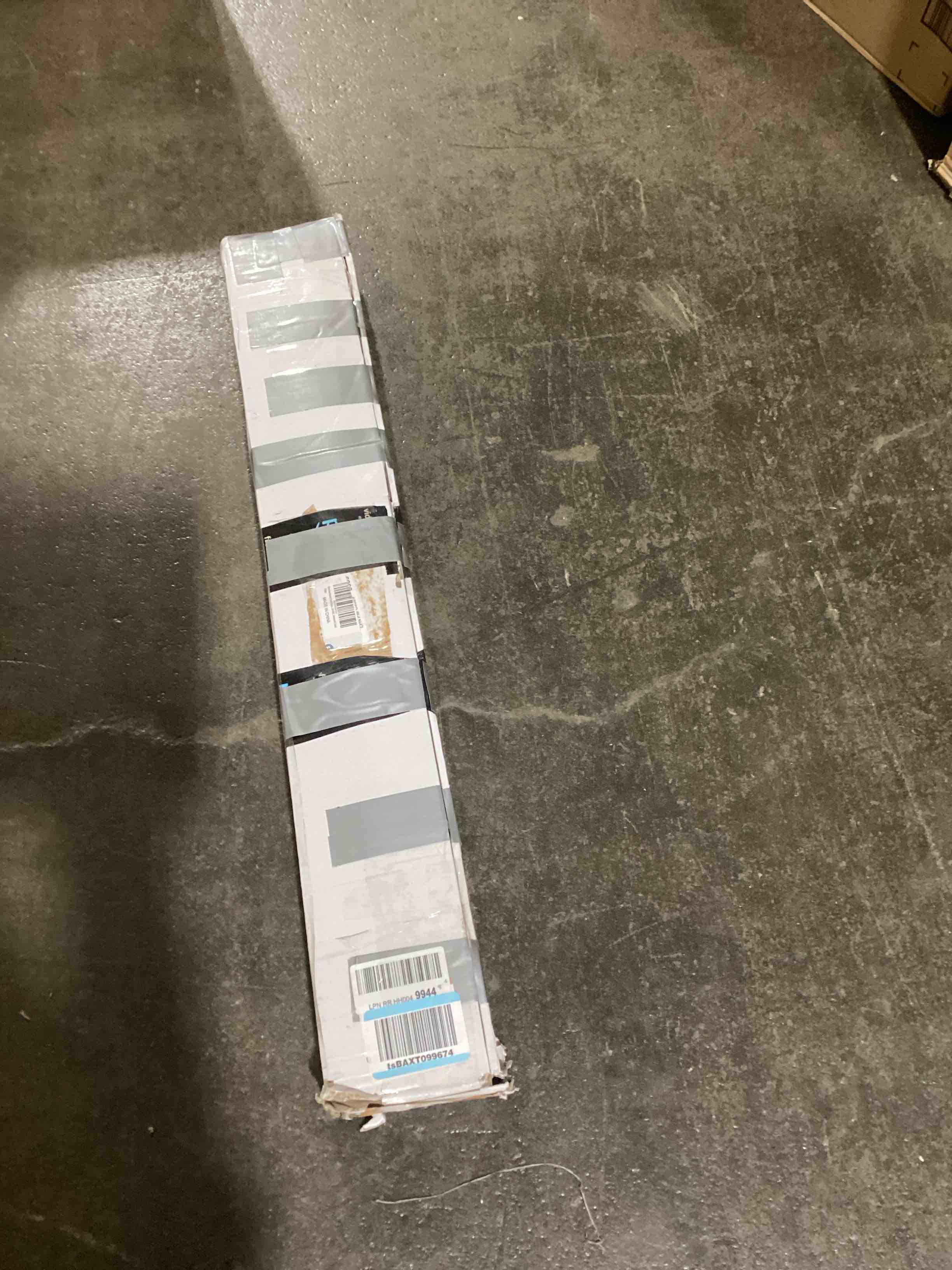 https://s3.amazonaws.com/lotting-images-prod/bidfta/ORG6104505_1711647921758.jpeg