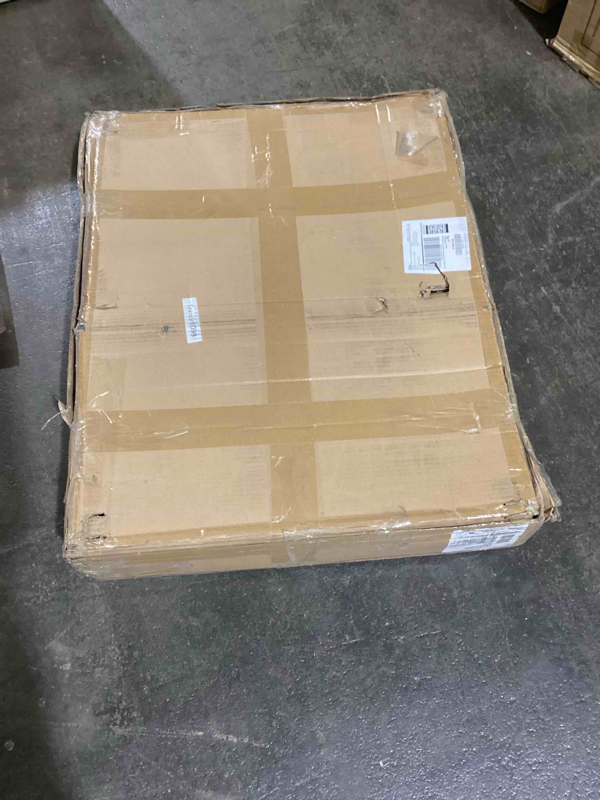 https://s3.amazonaws.com/lotting-images-prod/bidfta/ORG6104511_1711649585944.jpeg