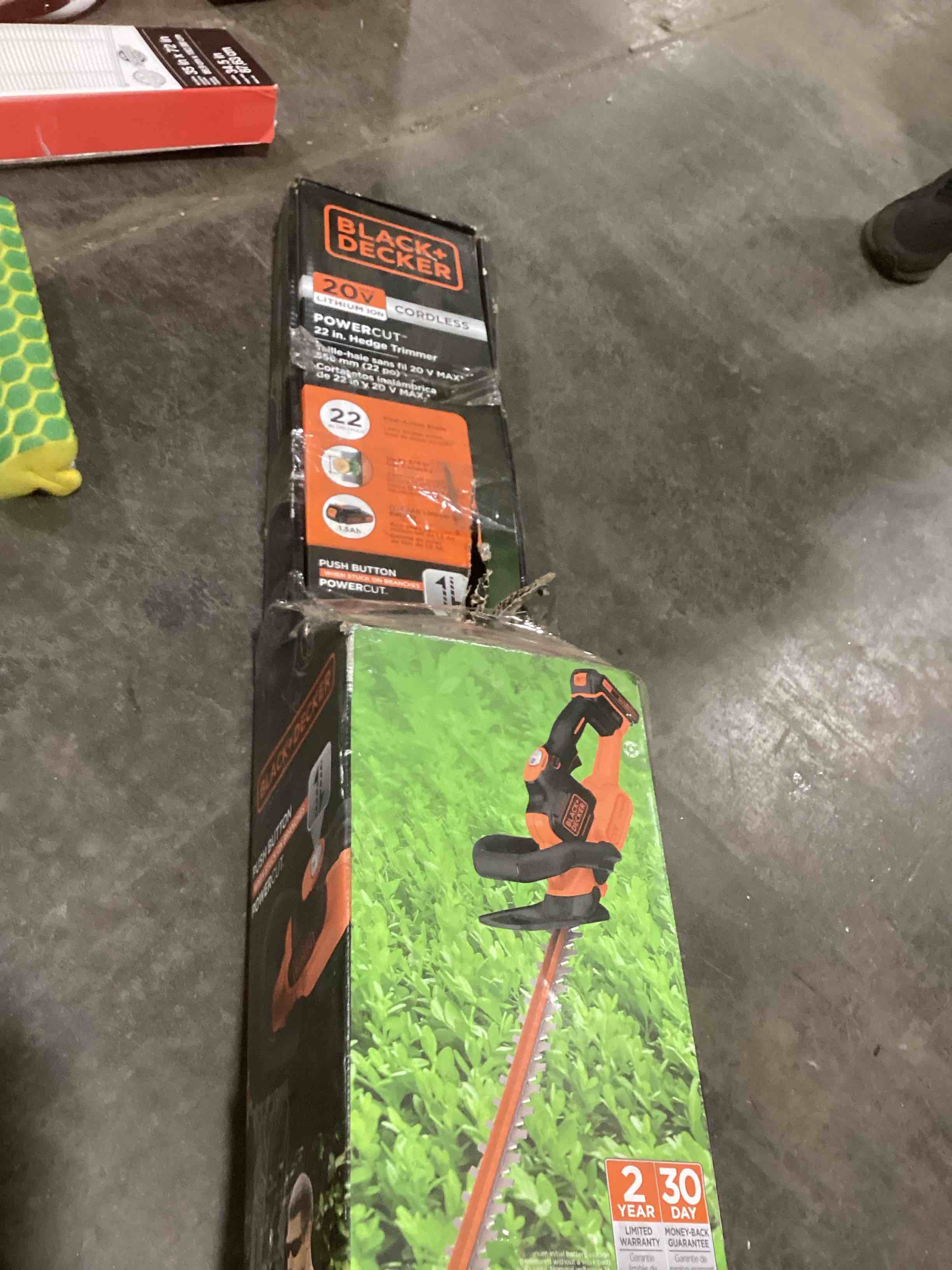 https://s3.amazonaws.com/lotting-images-prod/bidfta/ORG6104817_1712598061593.jpeg
